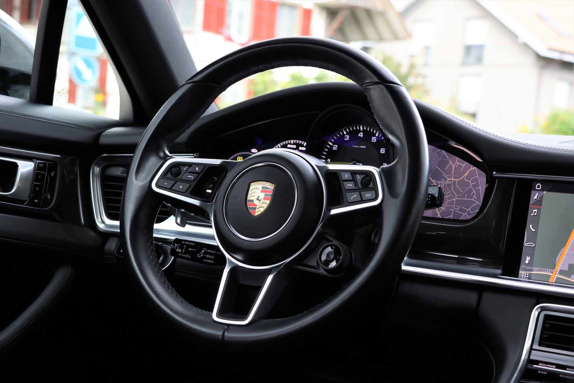 PORSCHE Panamera 4 E-Hybrid Sport Turismo PDK Kreide (CH) *Approved bis 2/2028*-image-15
