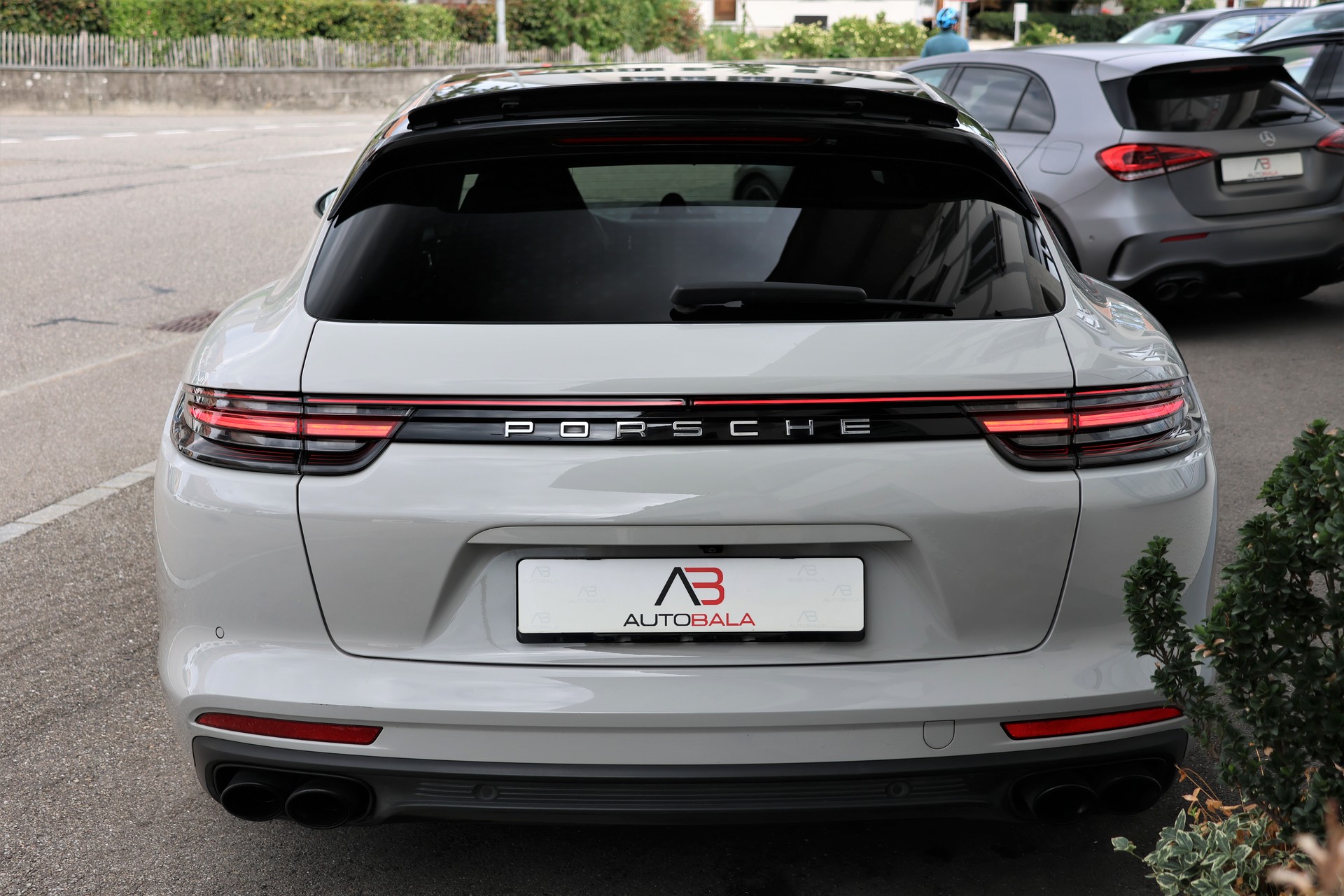 PORSCHE Panamera 4 E-Hybrid Sport Turismo PDK Kreide (CH) *Approved bis 2/2028*-image-6