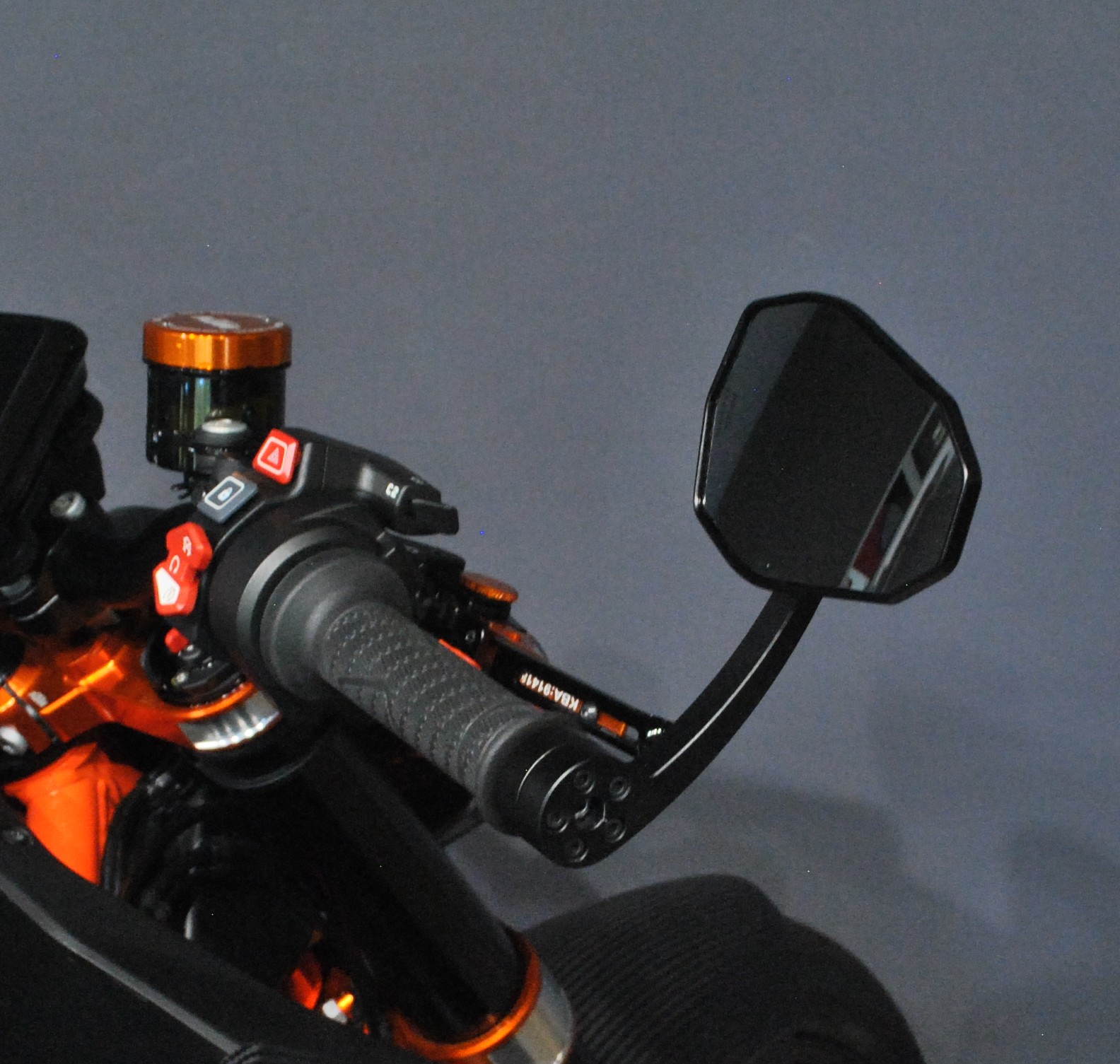 KTM 1290 Super Duke R-image-7