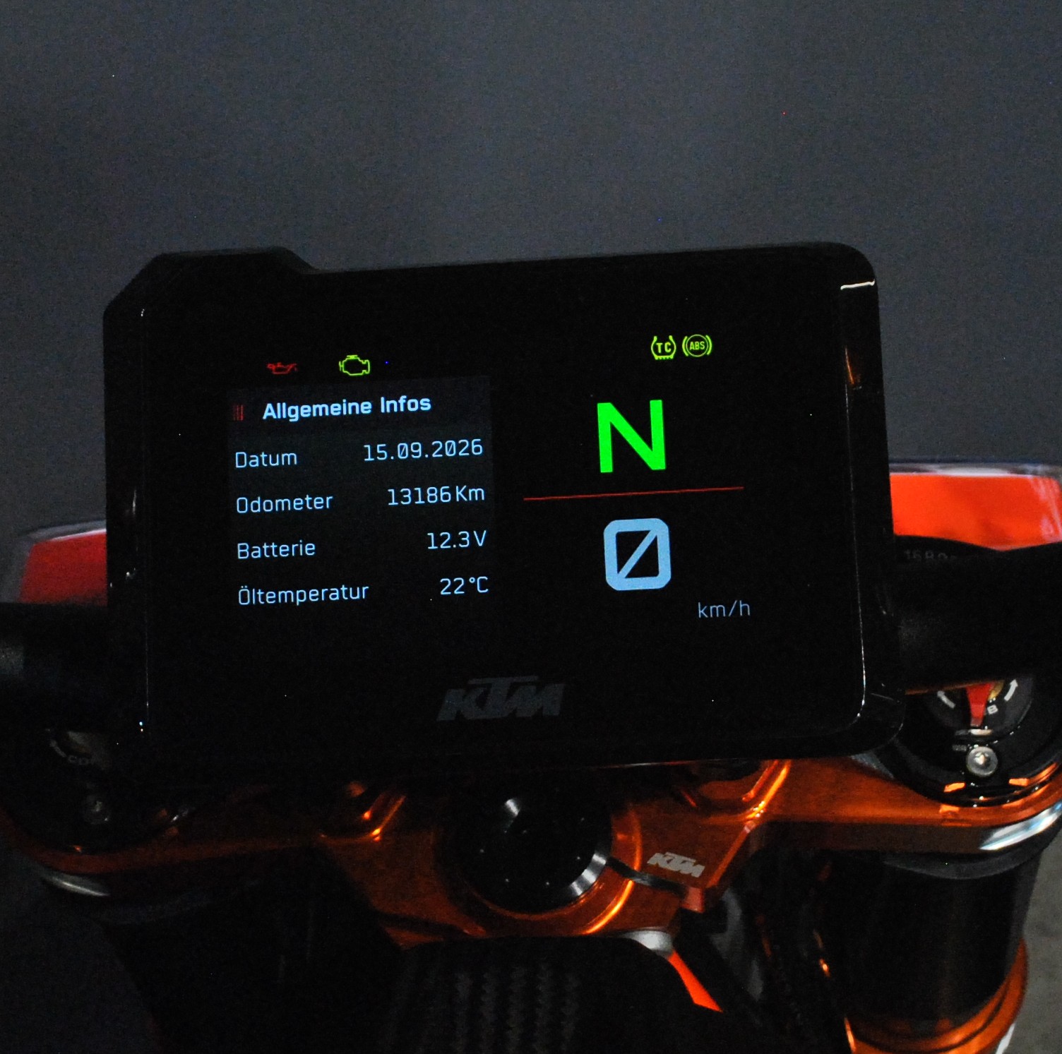 KTM 1290 Super Duke R-image-5