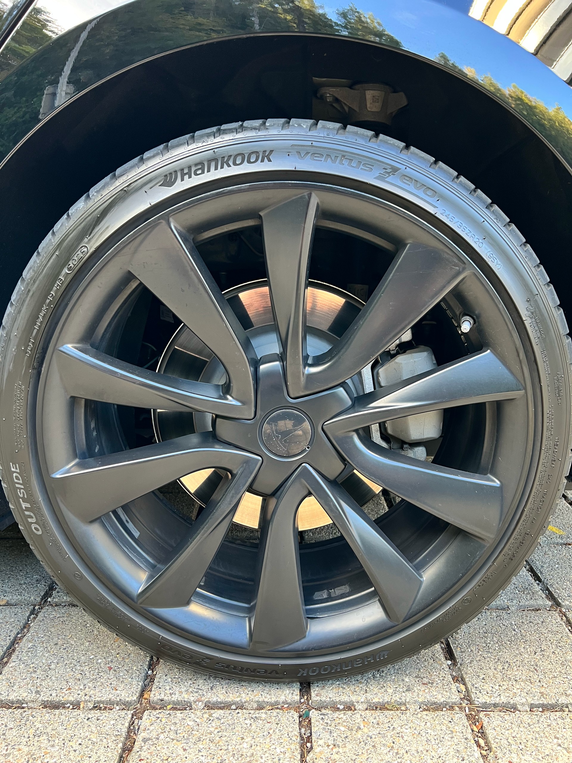 TESLA SR+ RWD MY2023-image-19