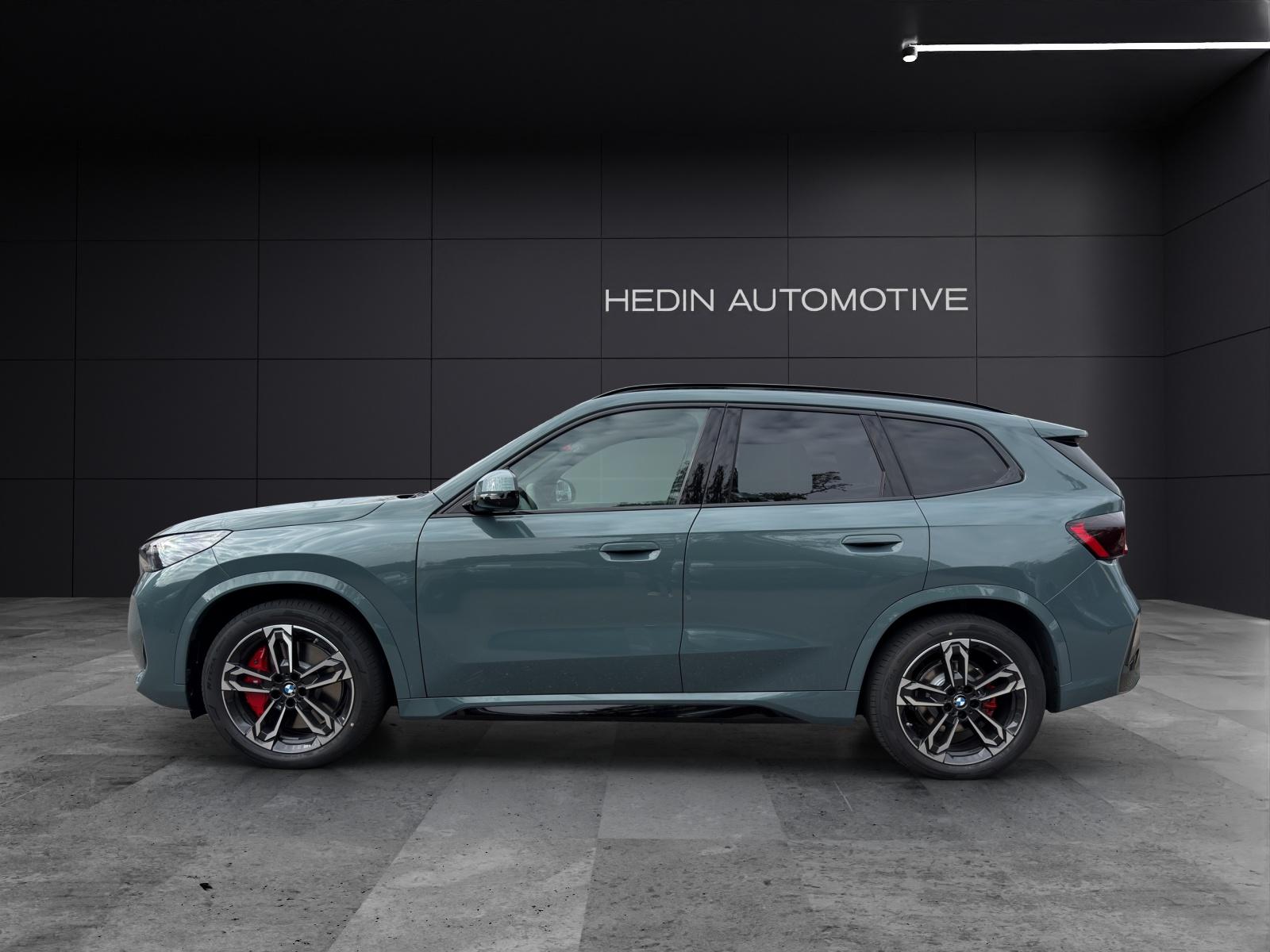 BMW iX1 U11 30 xDrive-showroom-element-3