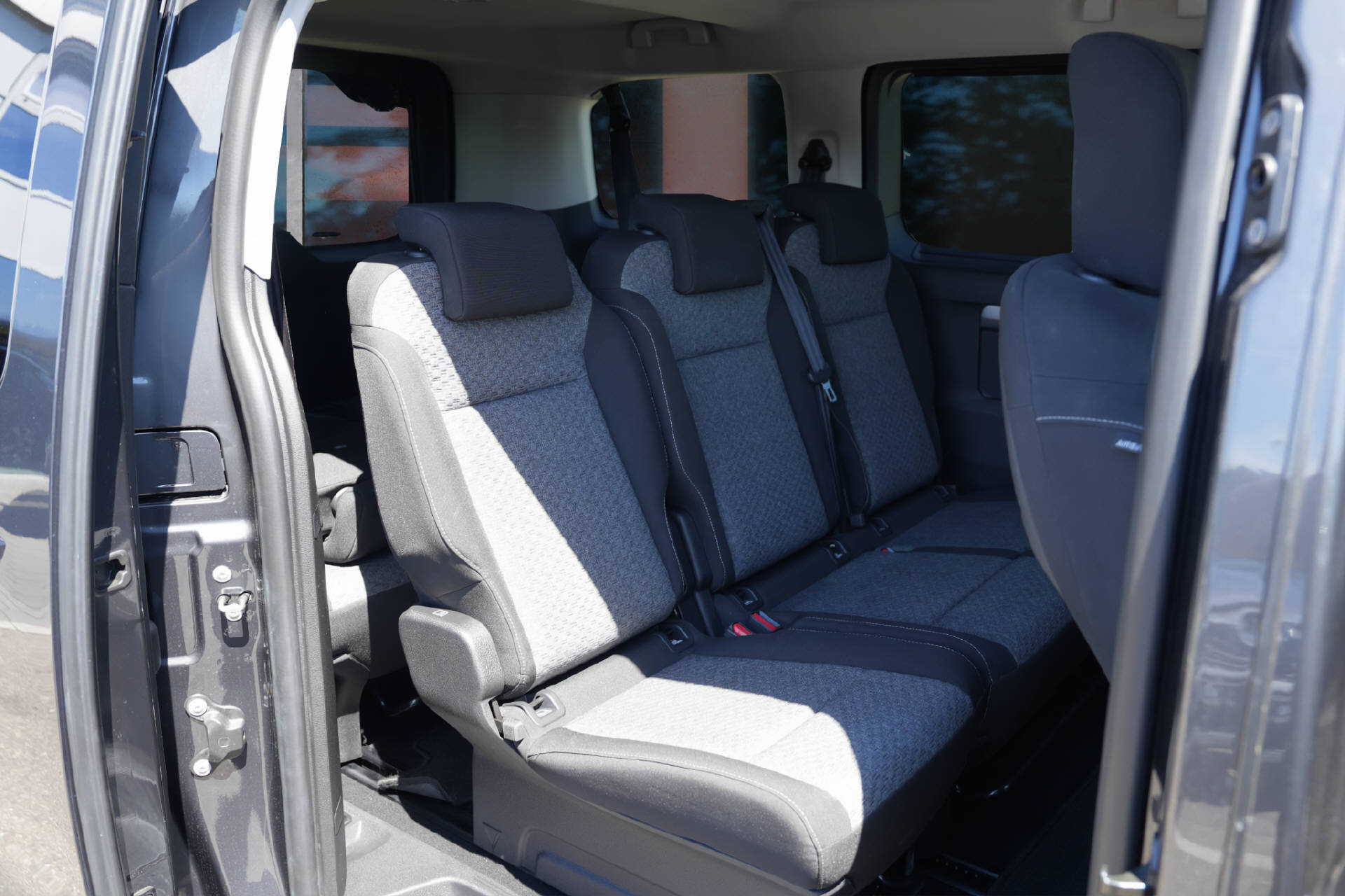TOYOTA PROACE Verso L1 2.0 D Trend-image-8