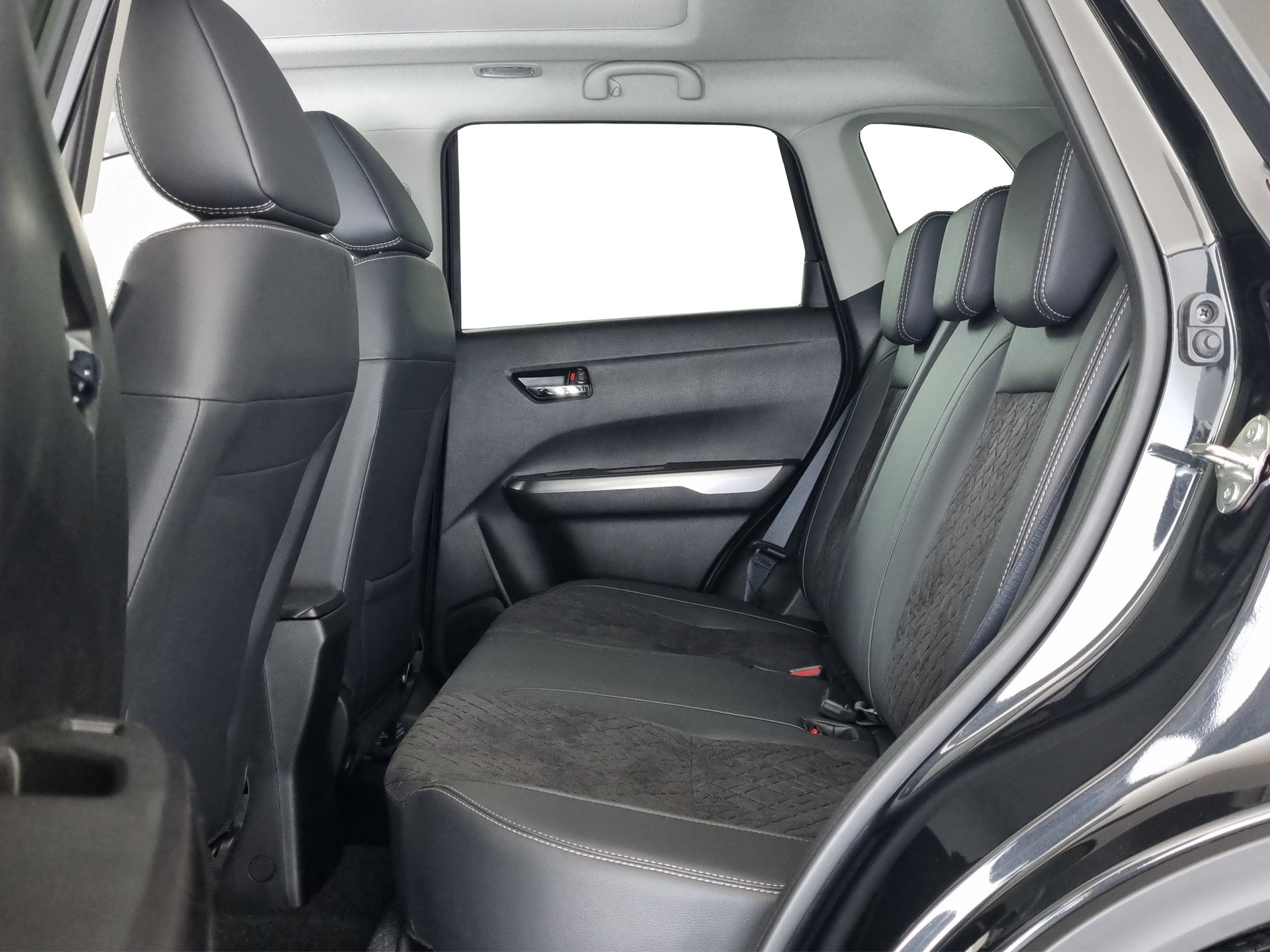 SUZUKI Vitara 1.4 Compact Top Hyb. 4x4 AT Panoramadach-image-6