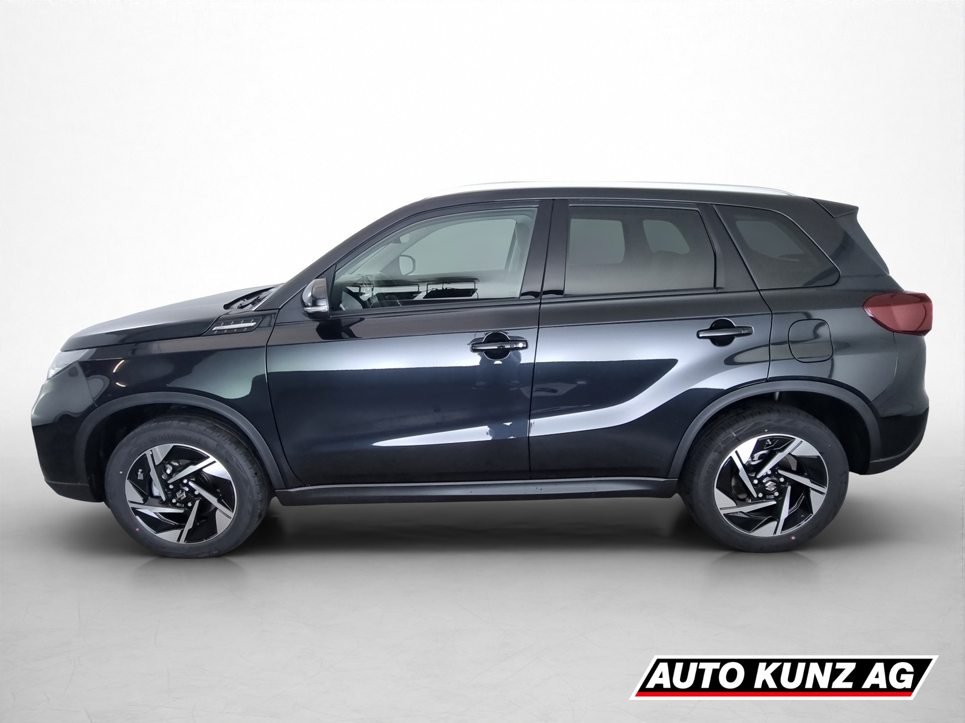 SUZUKI Vitara 1.4 Compact Top Hyb. 4x4 AT Panoramadach-showroom-element-2