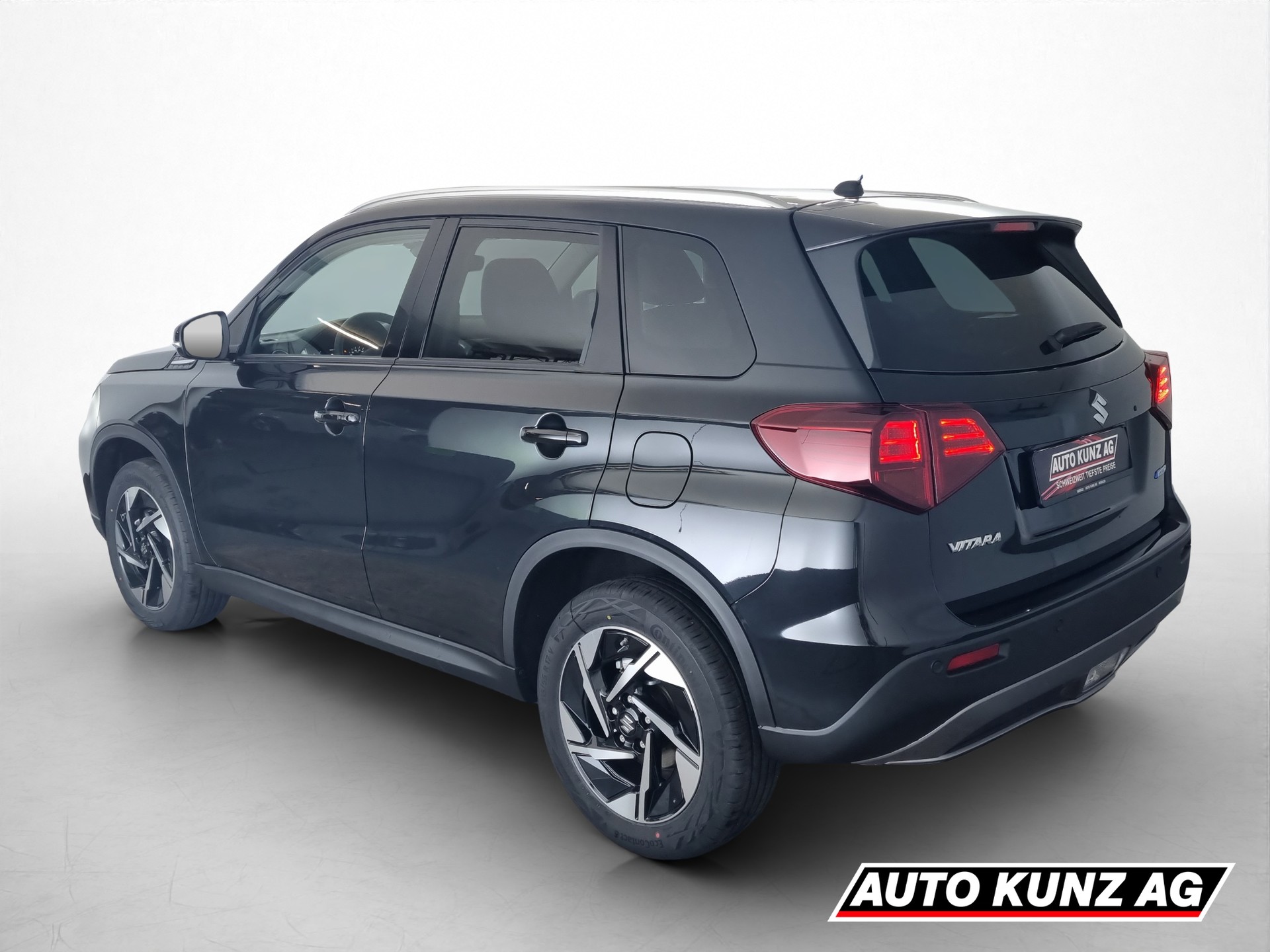 SUZUKI Vitara 1.4 Compact Top Hyb. 4x4 AT Panoramadach-showroom-element-3