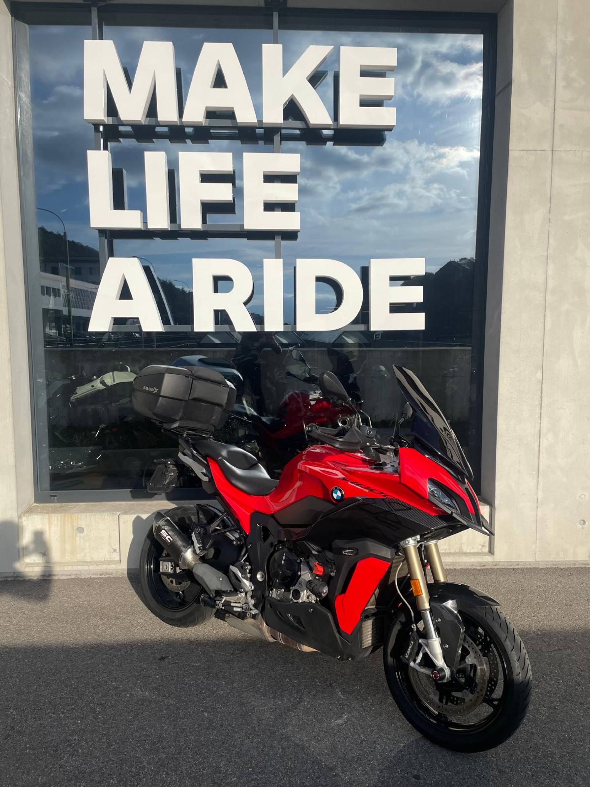 BMW S 1000 XR-image-0