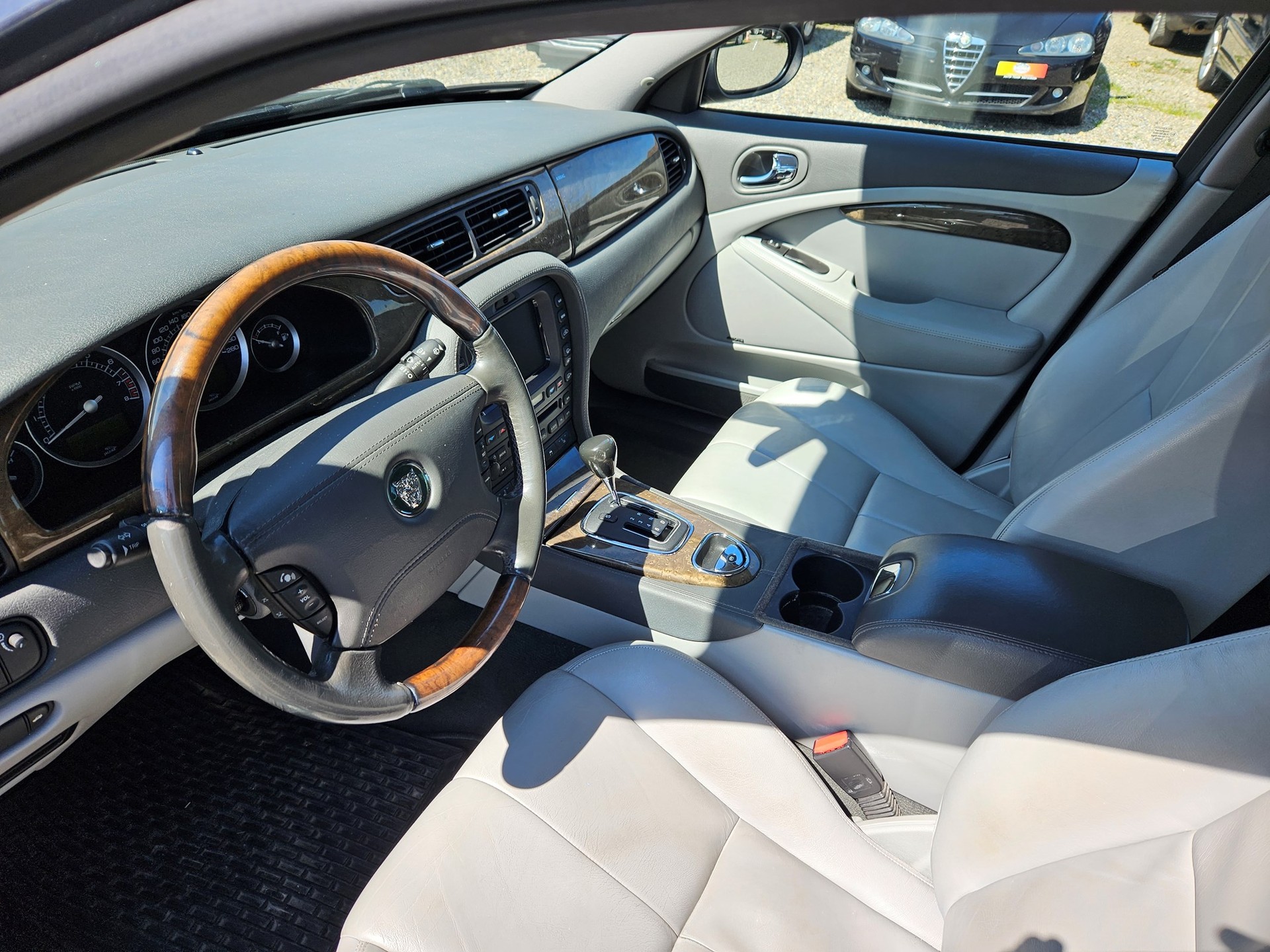 JAGUAR S-Type 3.0 V6 Business-image-10