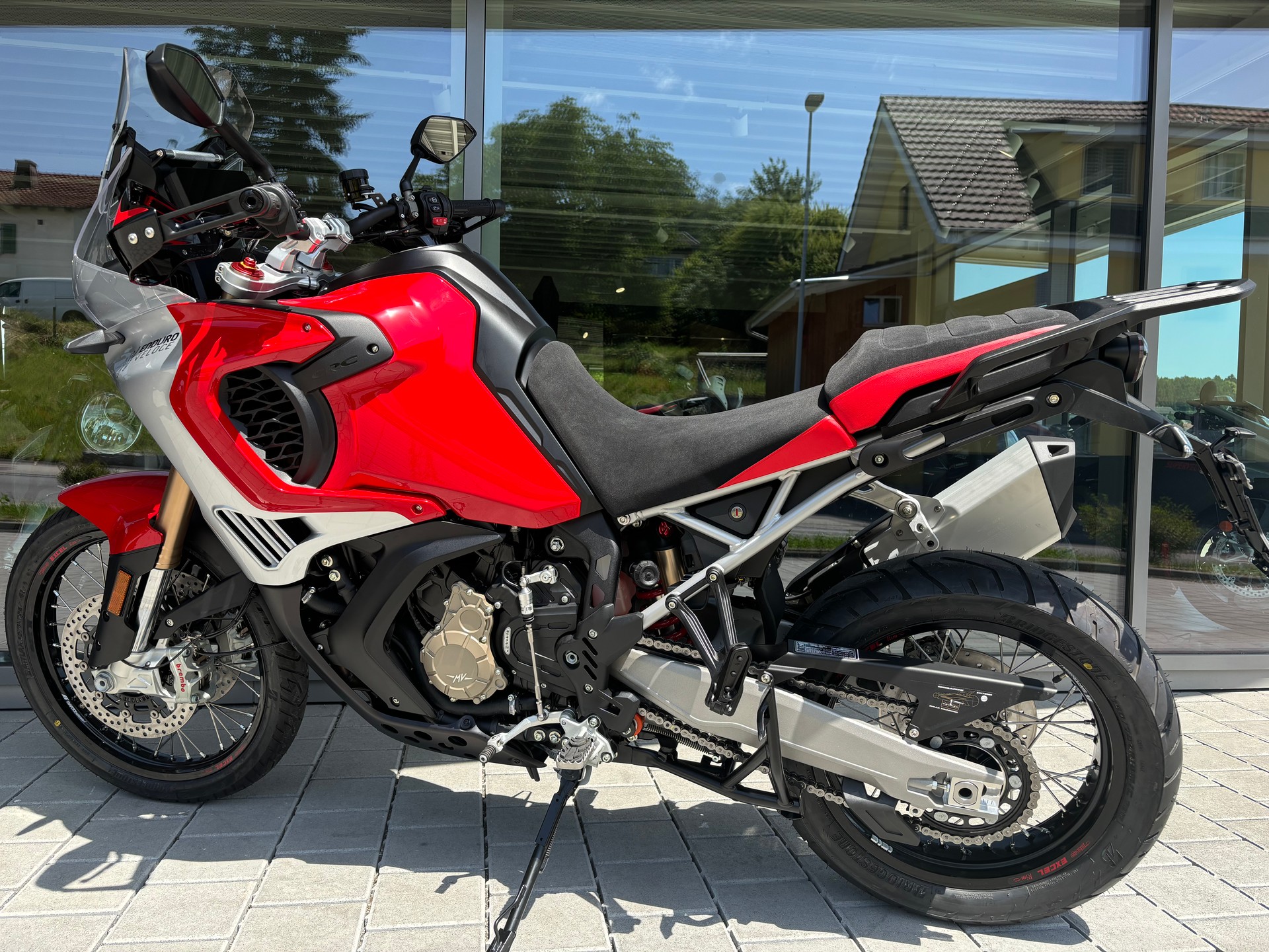 MV AGUSTA Enduro Veloce-image-1