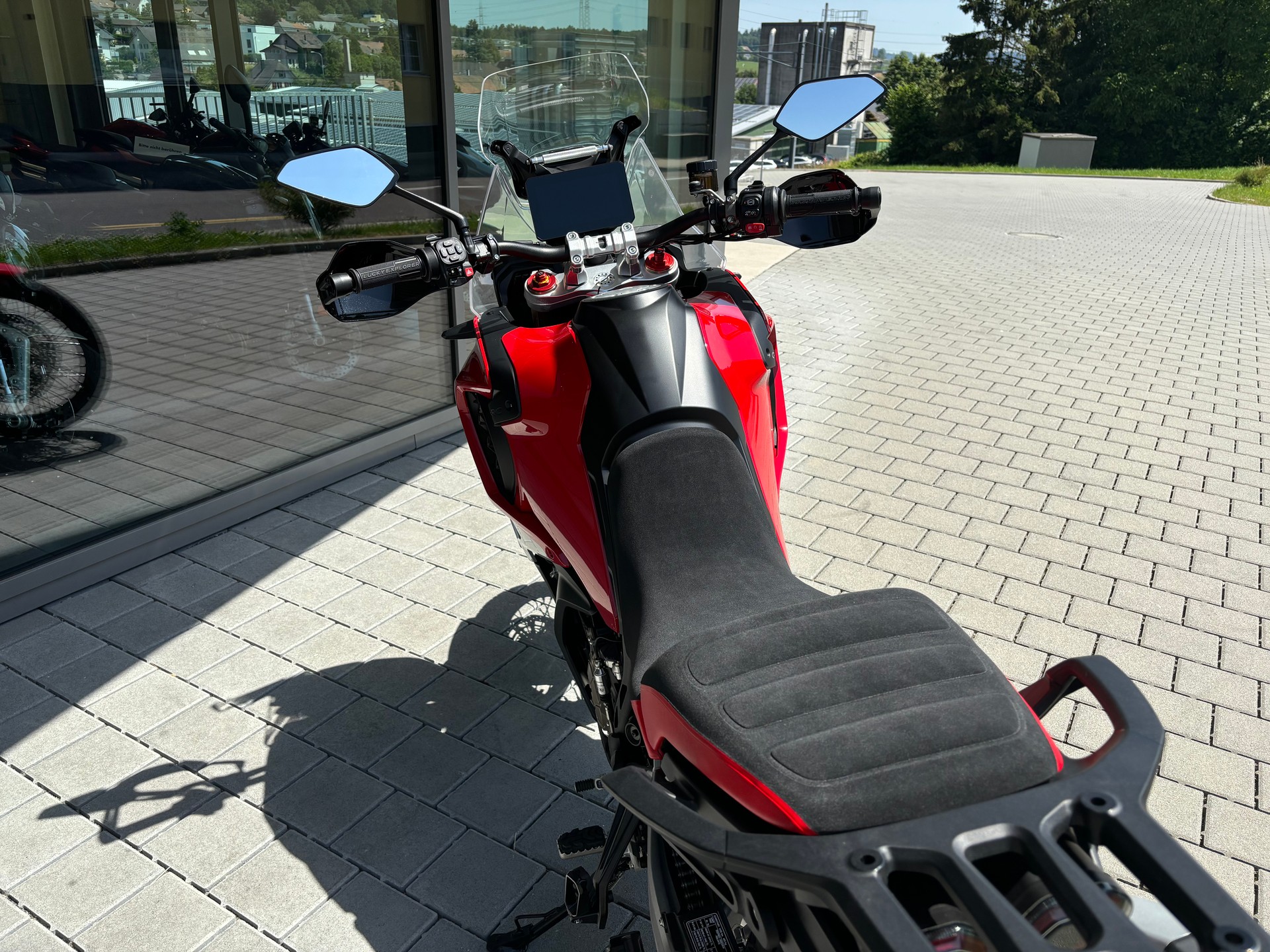 MV AGUSTA Enduro Veloce-image-5