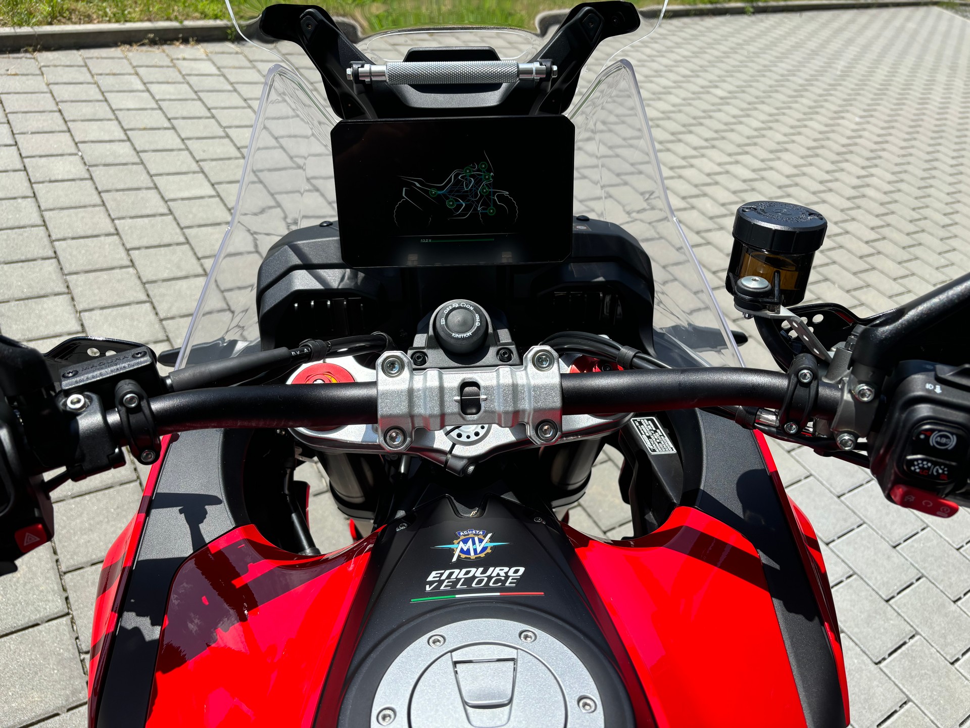 MV AGUSTA Enduro Veloce-image-3
