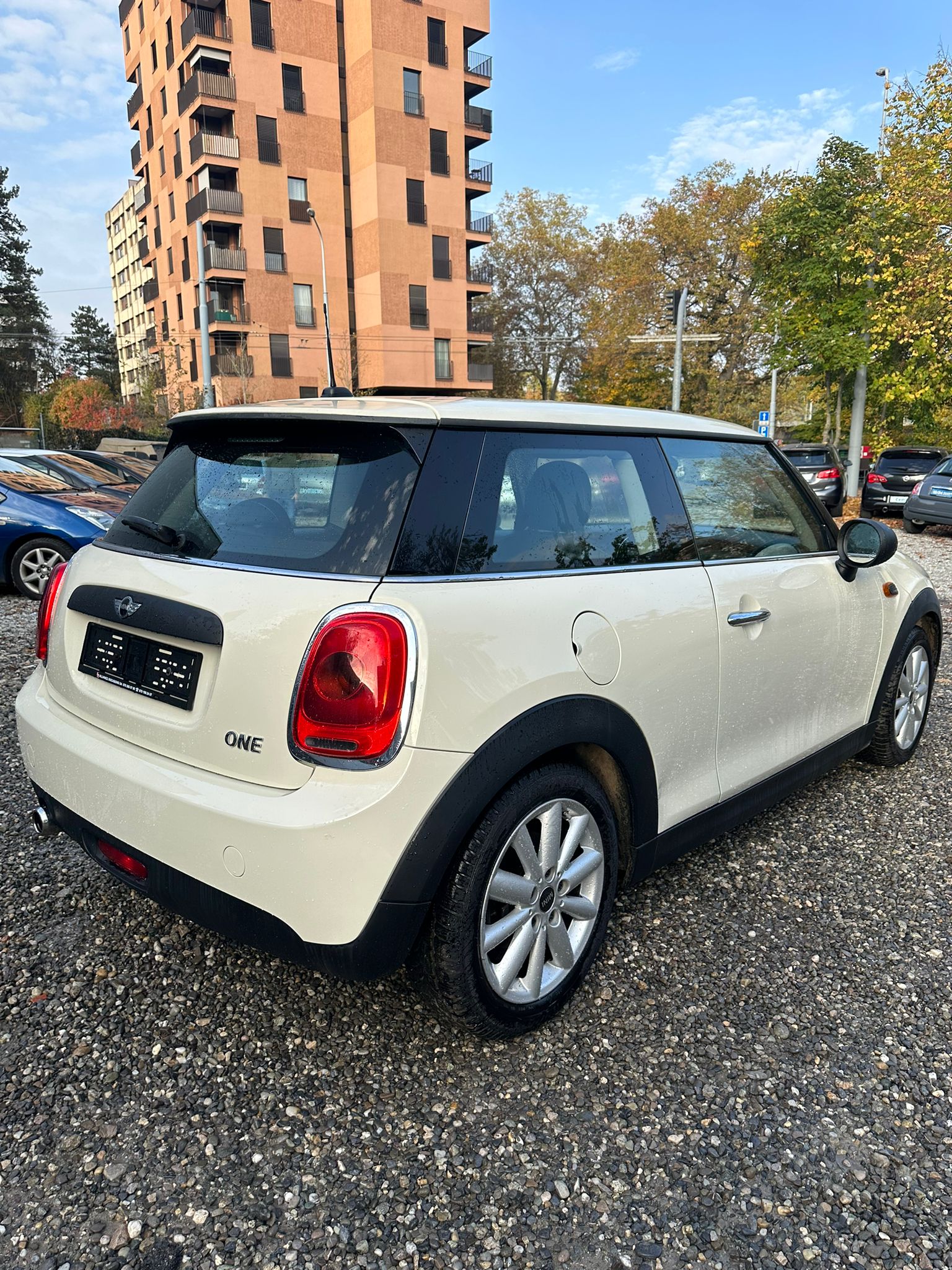 MINI Mini One-image-4