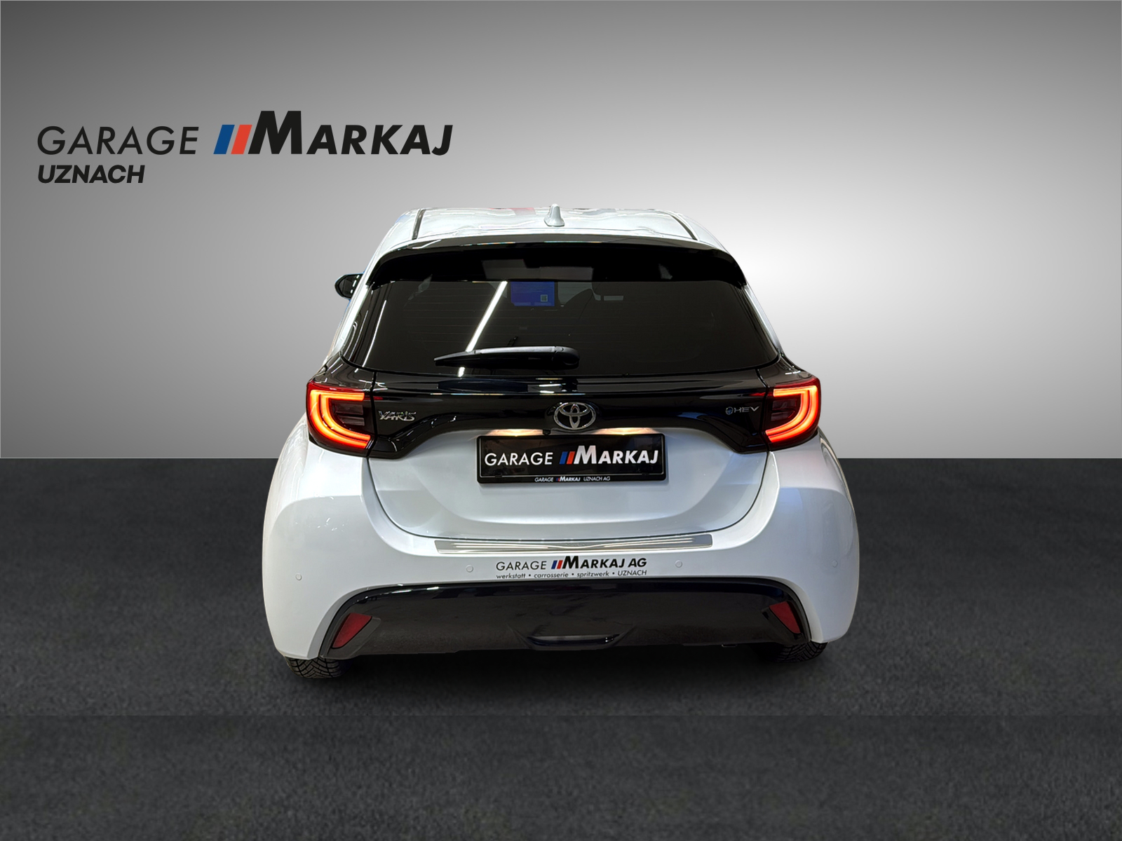 TOYOTA Yaris 1.5 Premium e-CVT-image-5