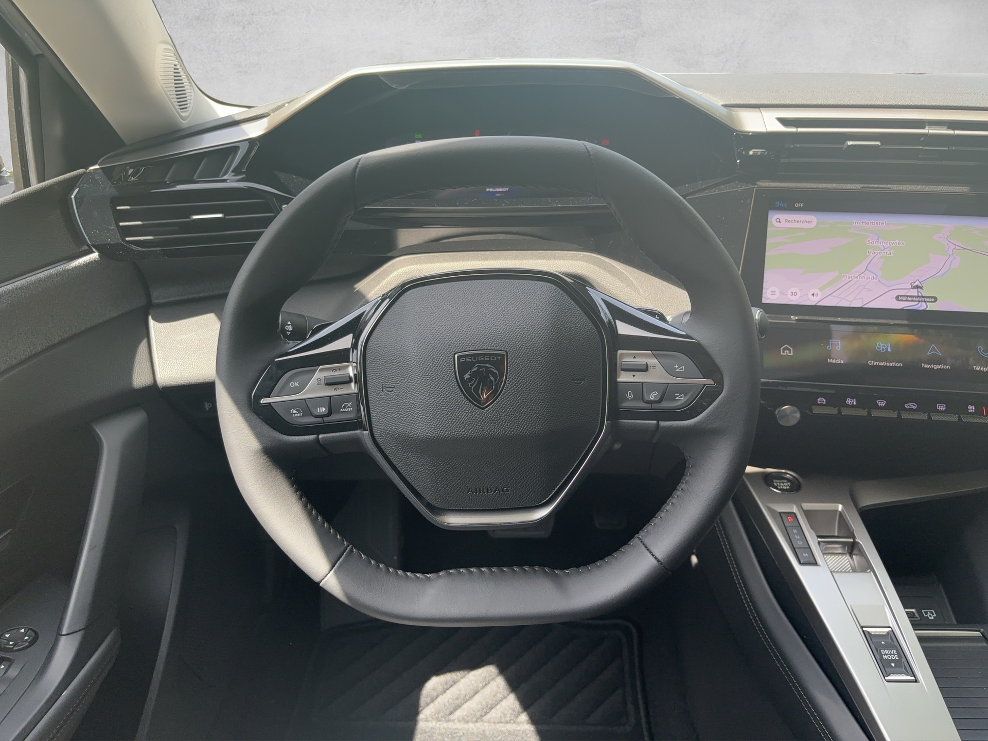 PEUGEOT 308 SW 1.2 Pure Tech Allure EAT8-image-12