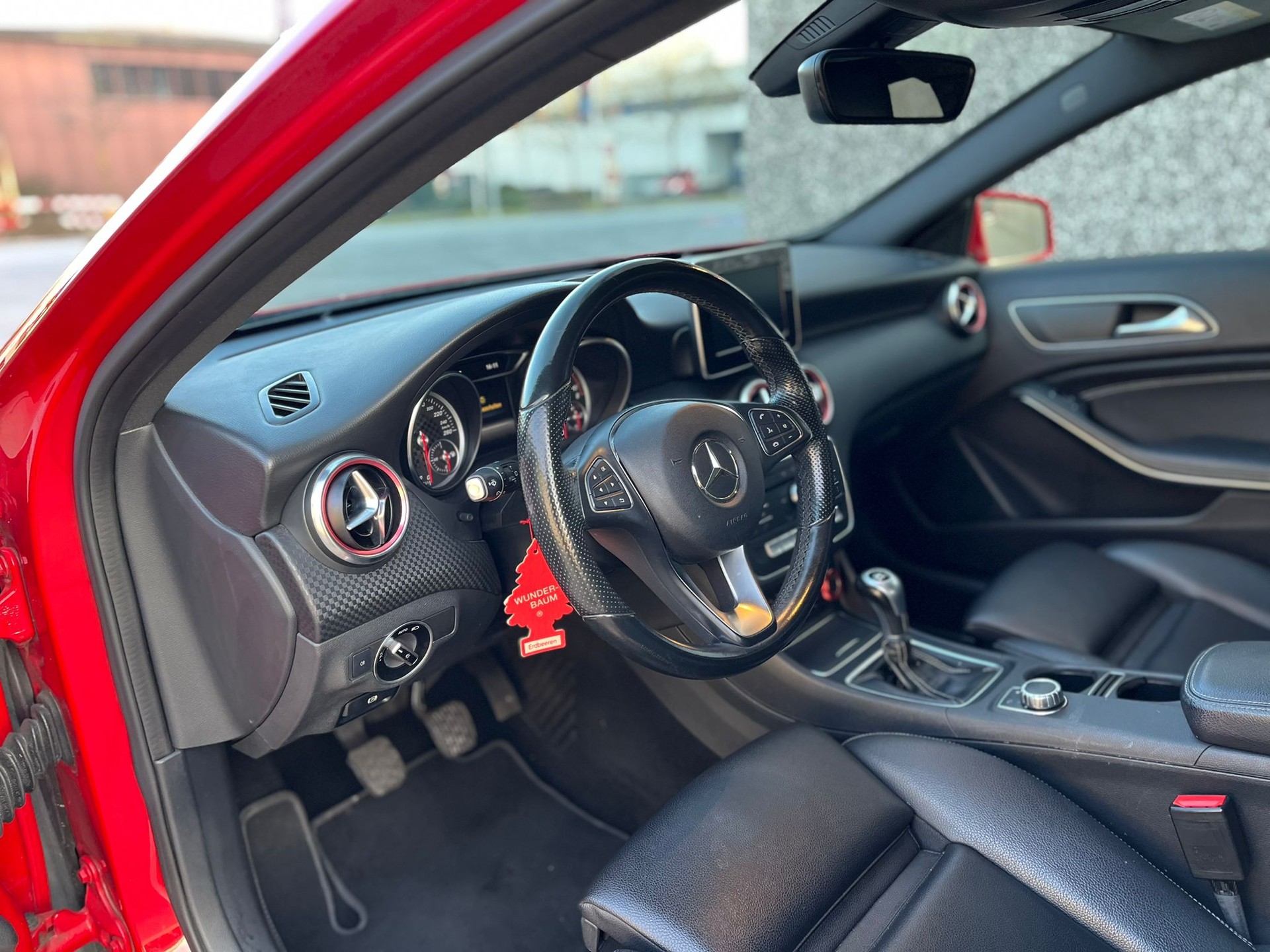 MERCEDES-BENZ A 180 Night Star-image-5