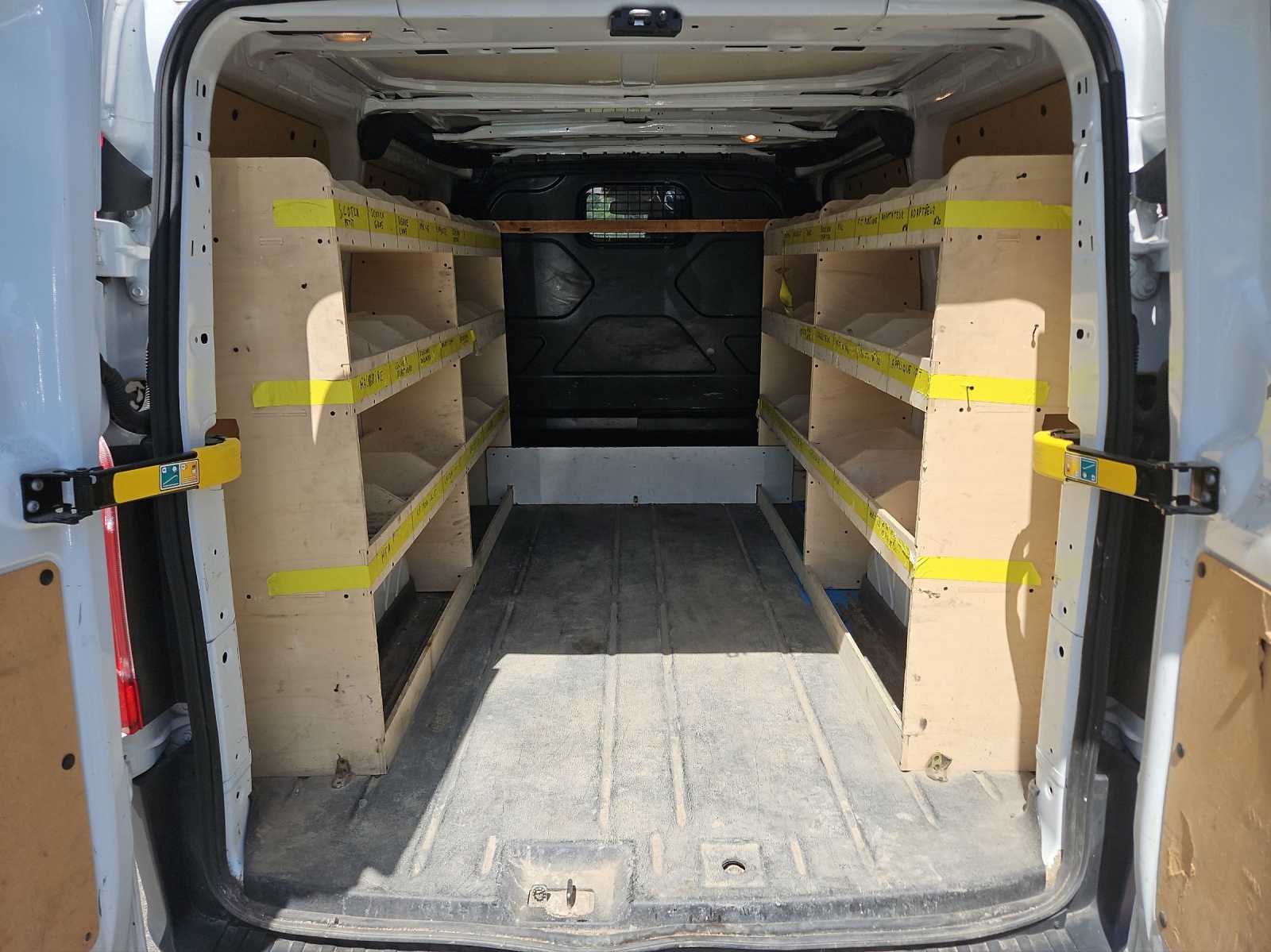 FORD Transit Custom Van 250 L1H1 Startup-image-11