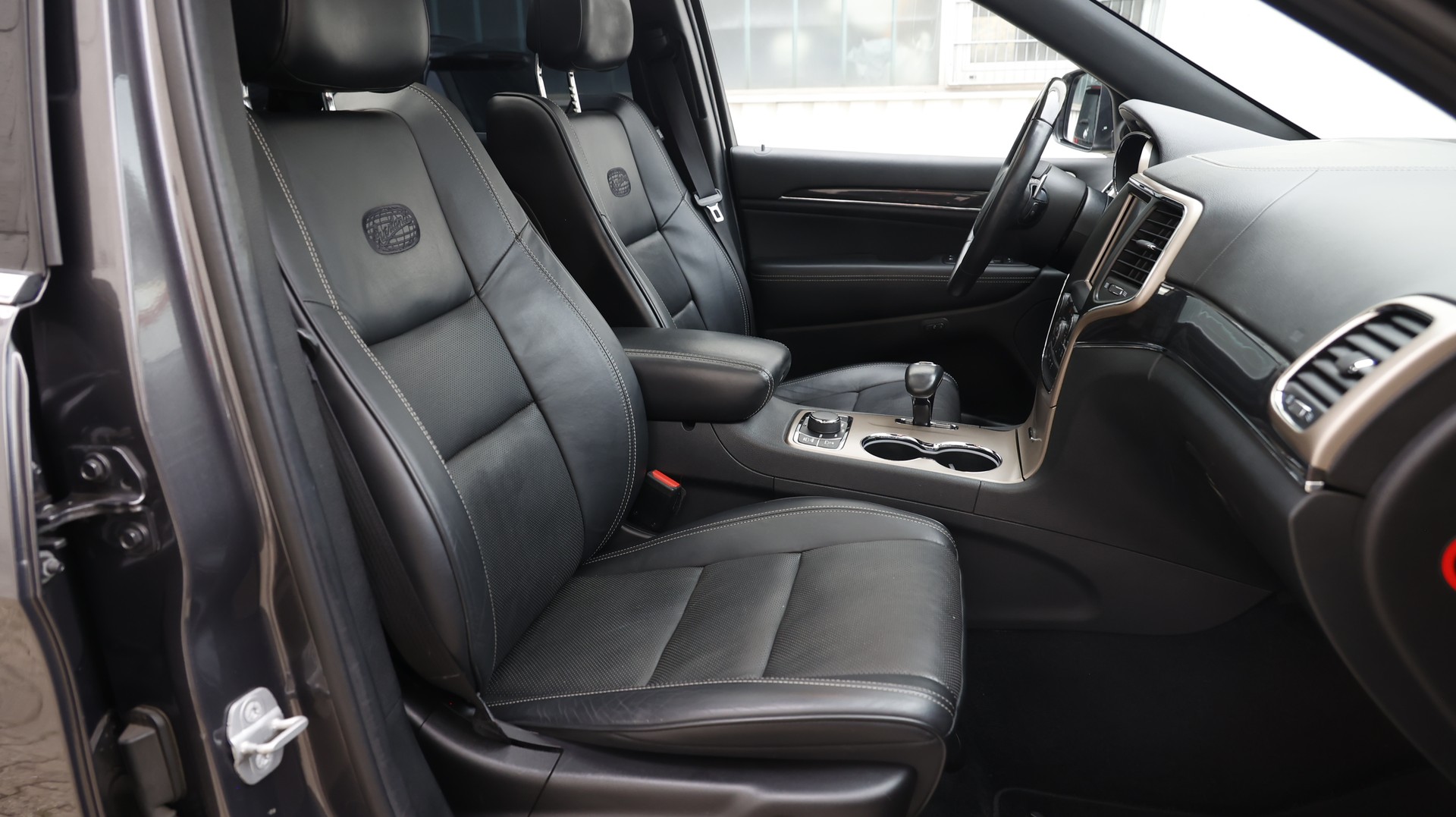 JEEP Grand Cherokee 3.6 V6 Overland Automatic-image-17