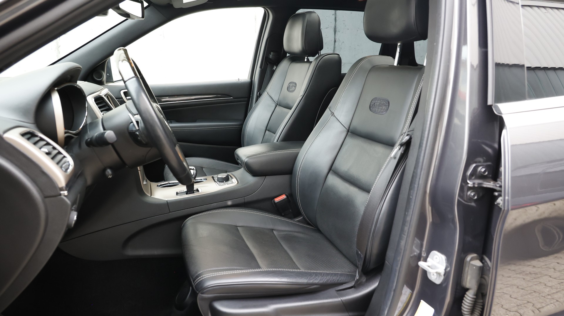 JEEP Grand Cherokee 3.6 V6 Overland Automatic-image-11
