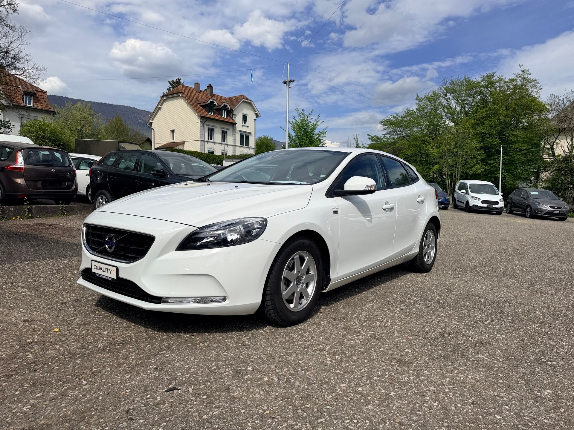 VOLVO V40 Cross Country D2 Momentum