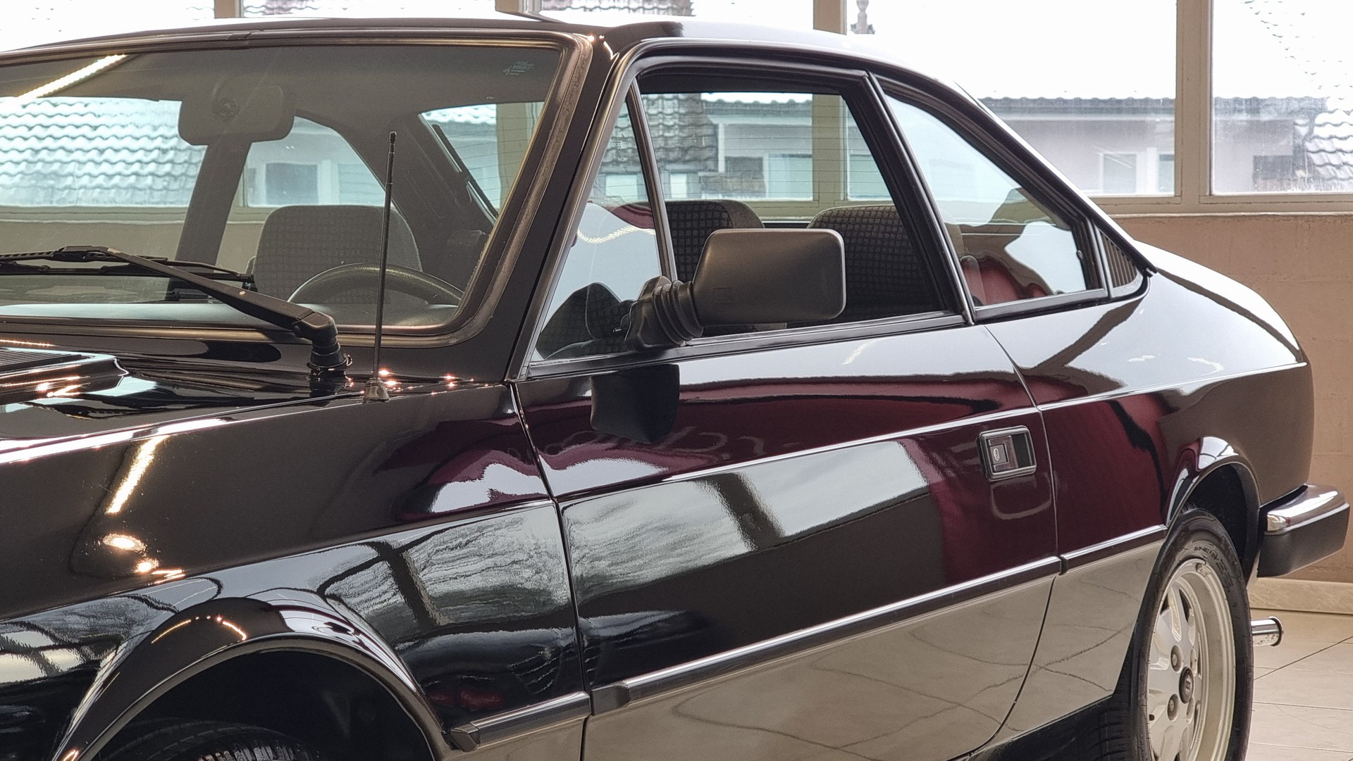 LANCIA Beta Coupe 2000 i.e-showroom-element-2