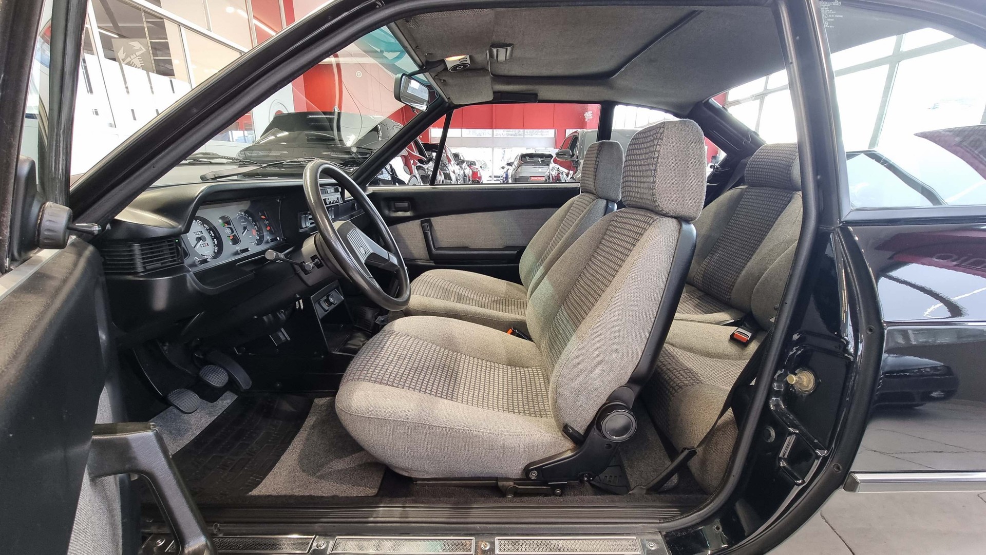 LANCIA Beta Coupe 2000 i.e-image-22