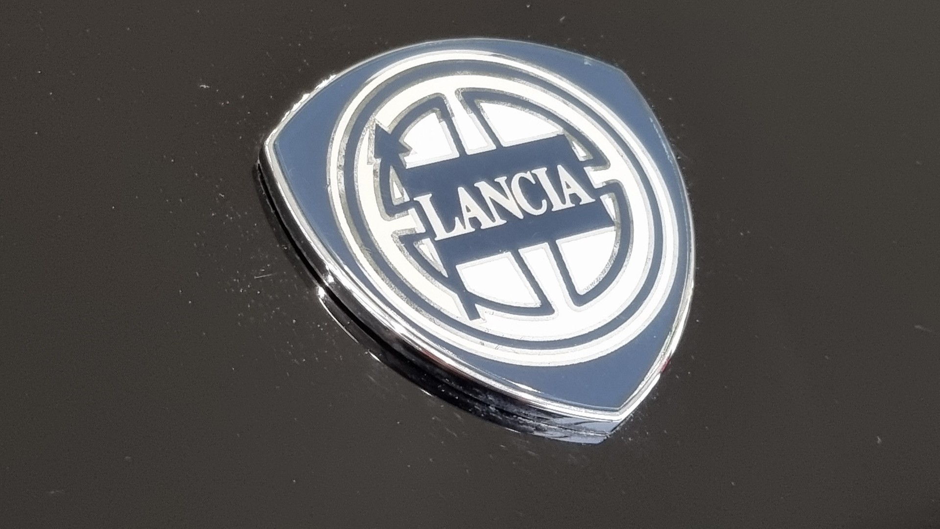 LANCIA Beta Coupe 2000 i.e-image-24