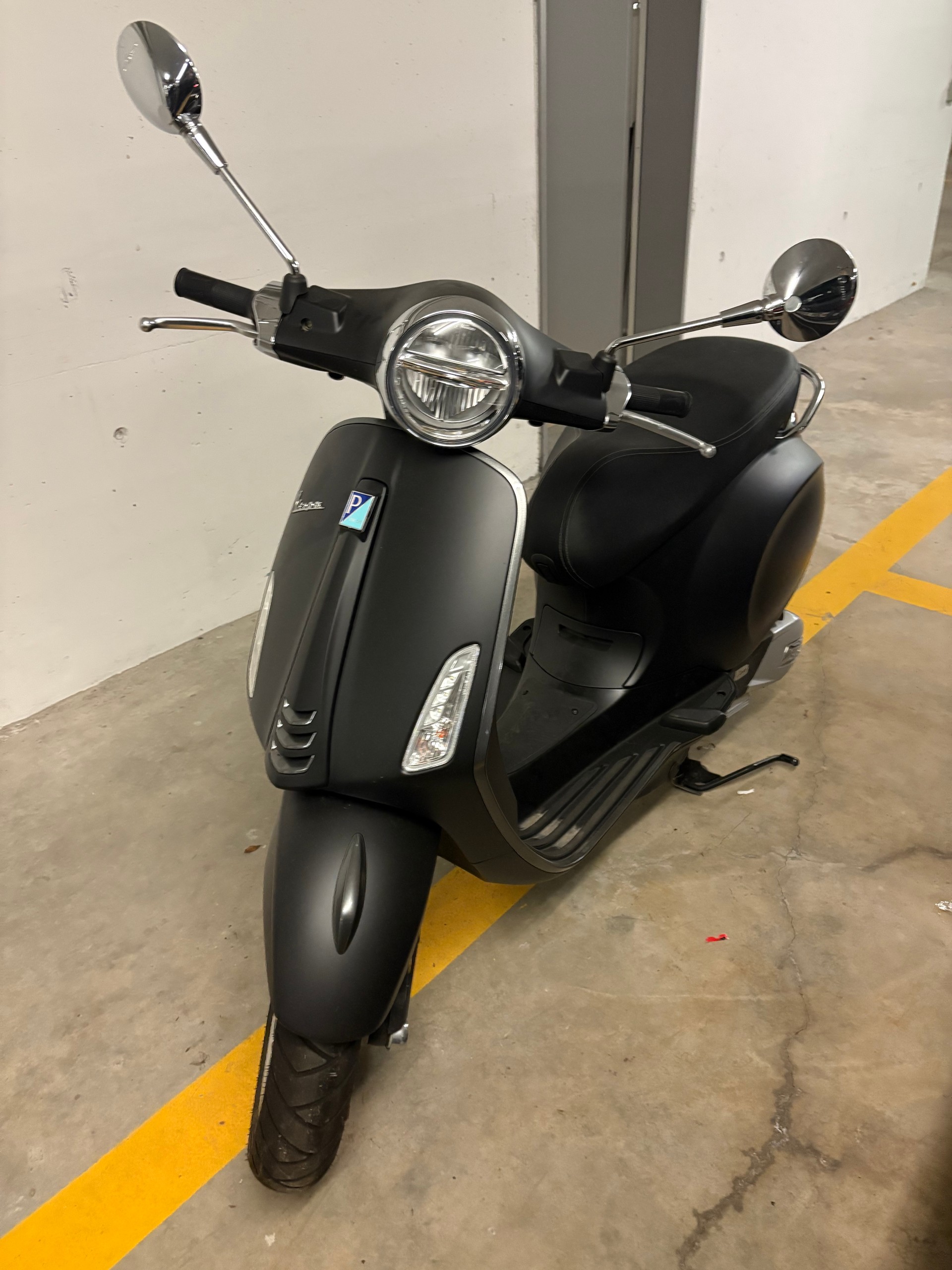 PIAGGIO Vespa 125 Primavera Sport ABS-image-1