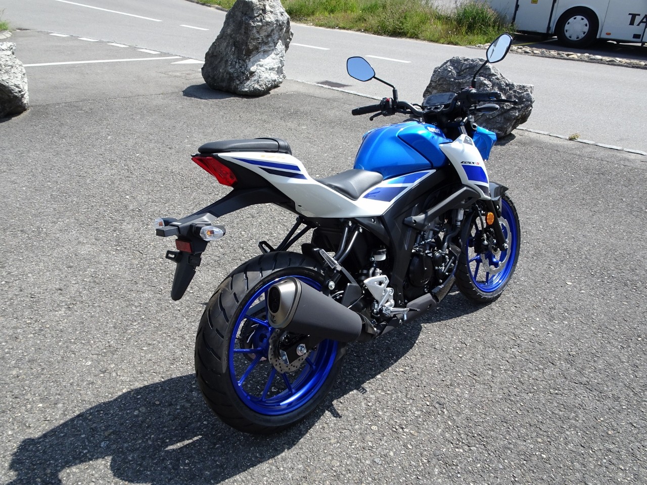SUZUKI GSX-S 125-image-4