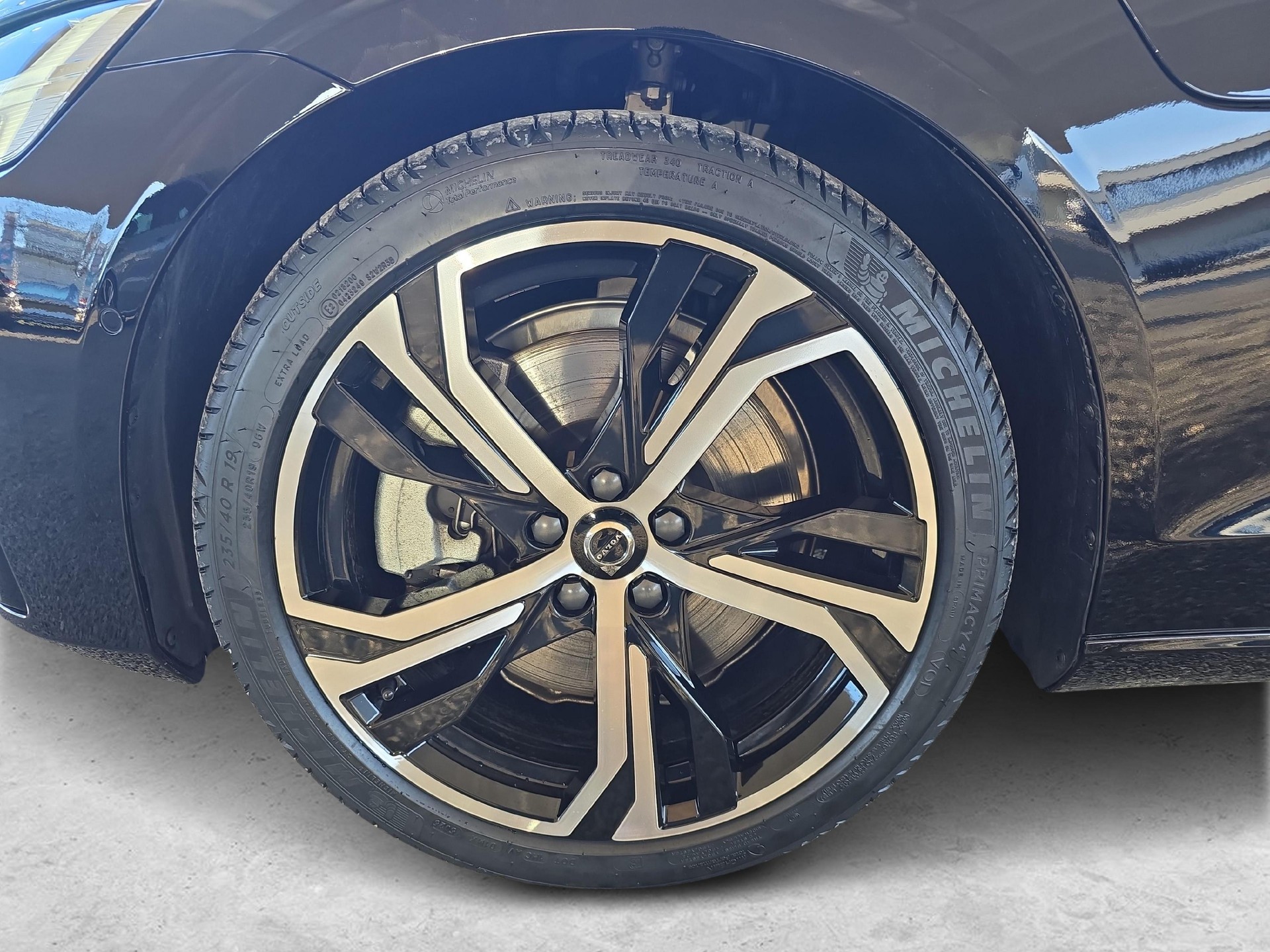 VOLVO V60 2.0 T6 TE Plus Dark eAWD / Jetzt mit attraktivem 1.9% Leasing!-image-19
