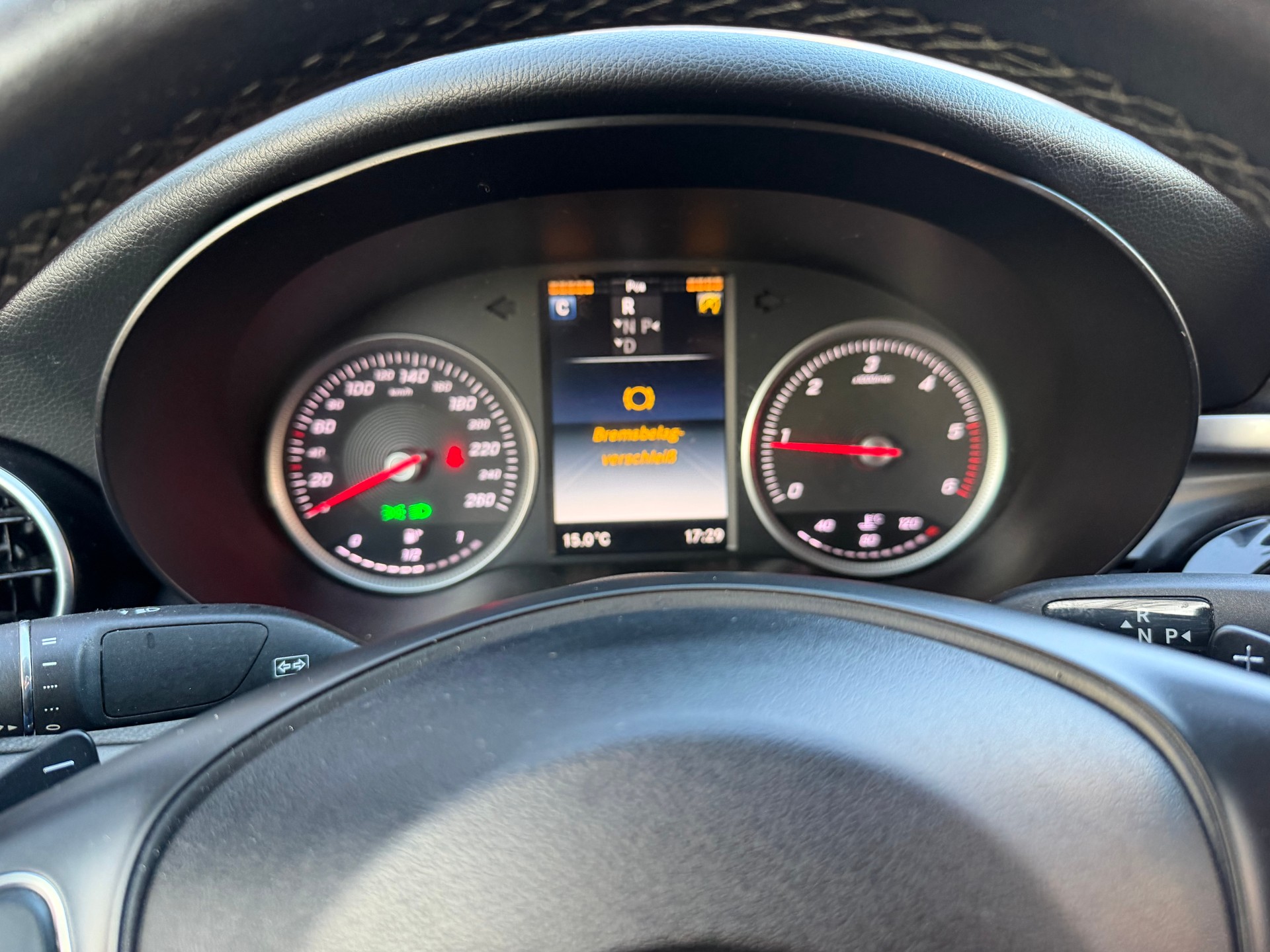MERCEDES-BENZ C 180 BlueTEC Exclusive 7G-Tronic-image-12