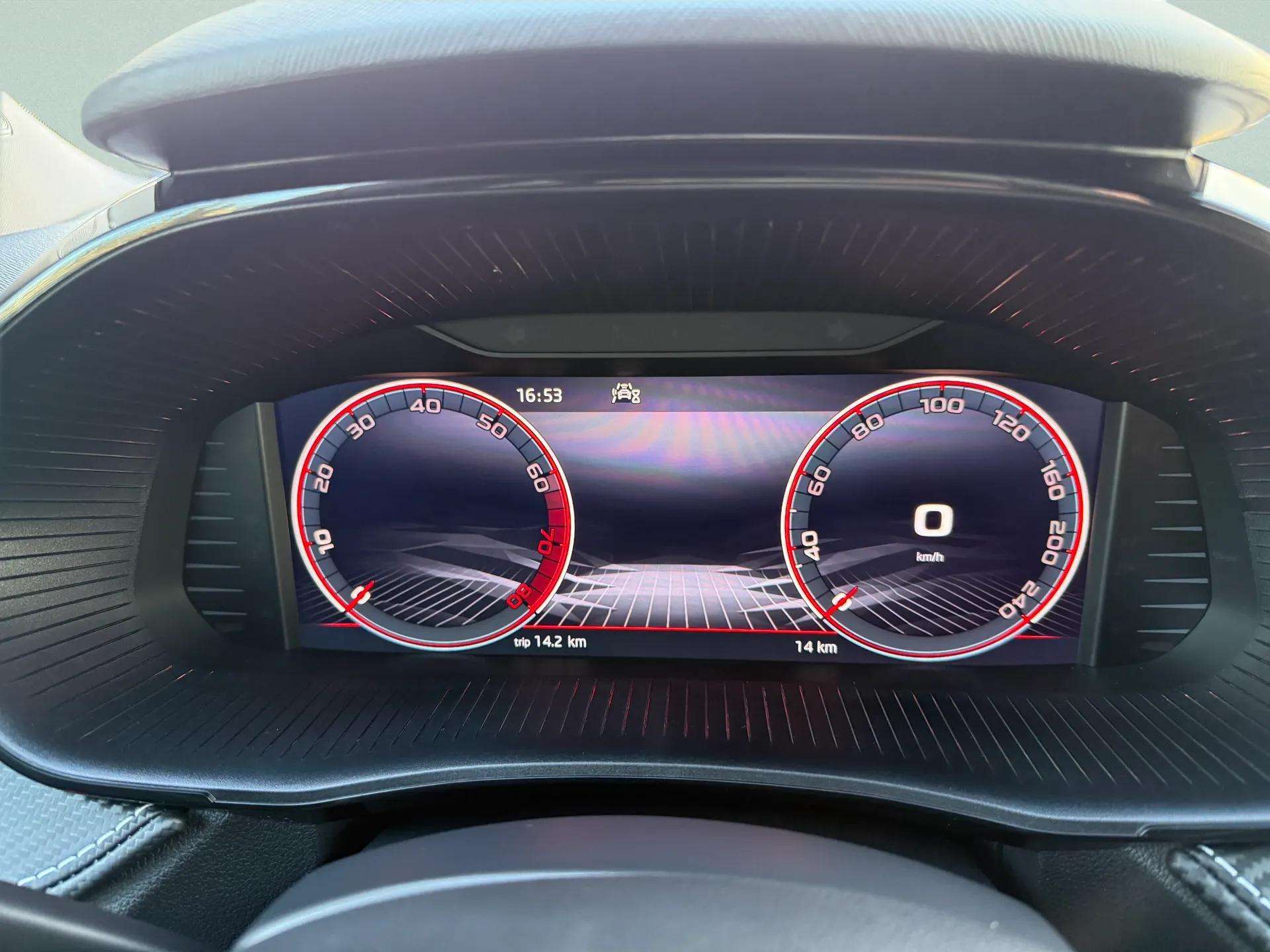 SKODA Fabia 1.0 TSI Monte Carlo DSG-image-16