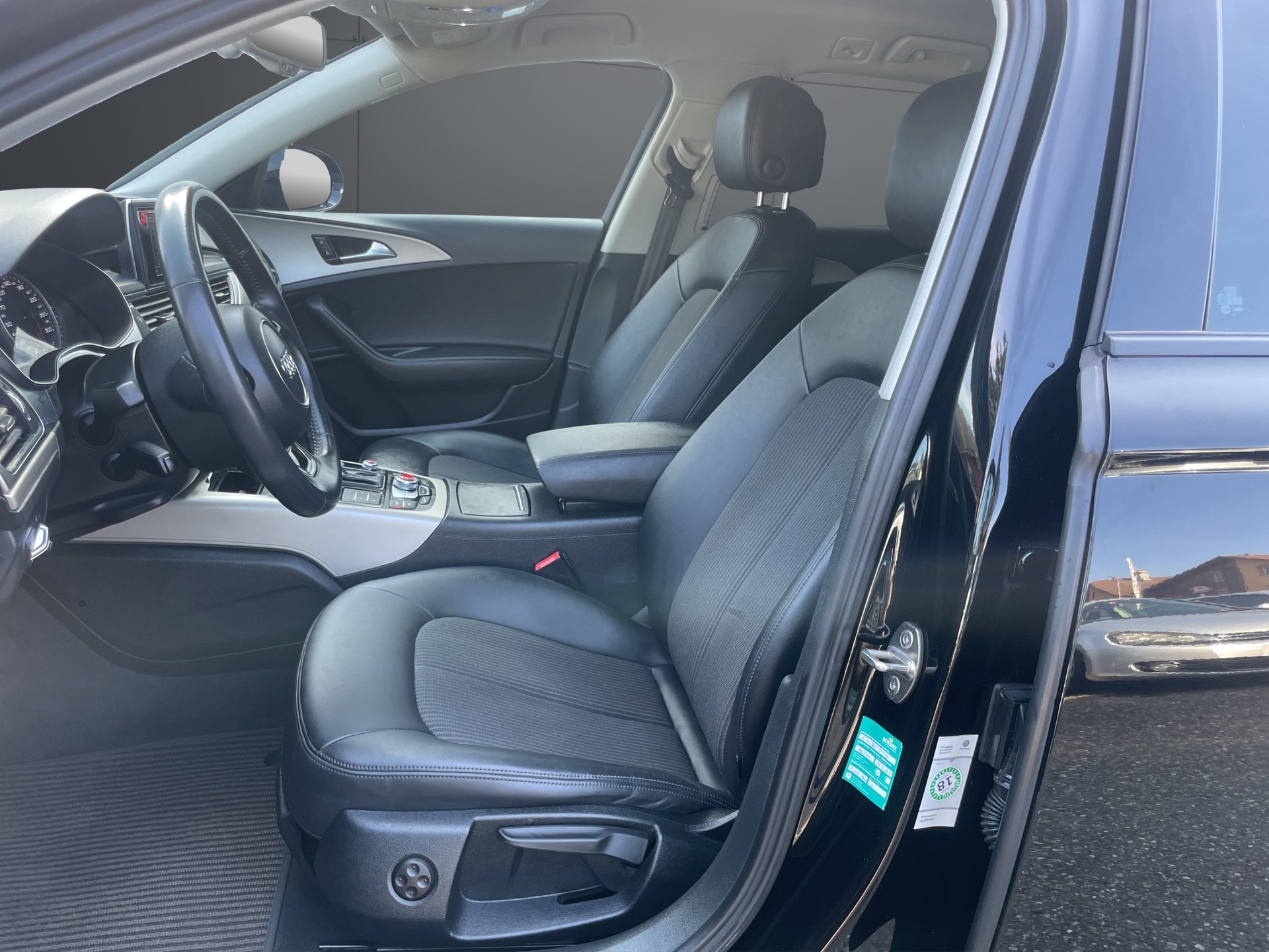 AUDI A6 allroad 3.0 TDI V6 quattro S-tronic-image-5