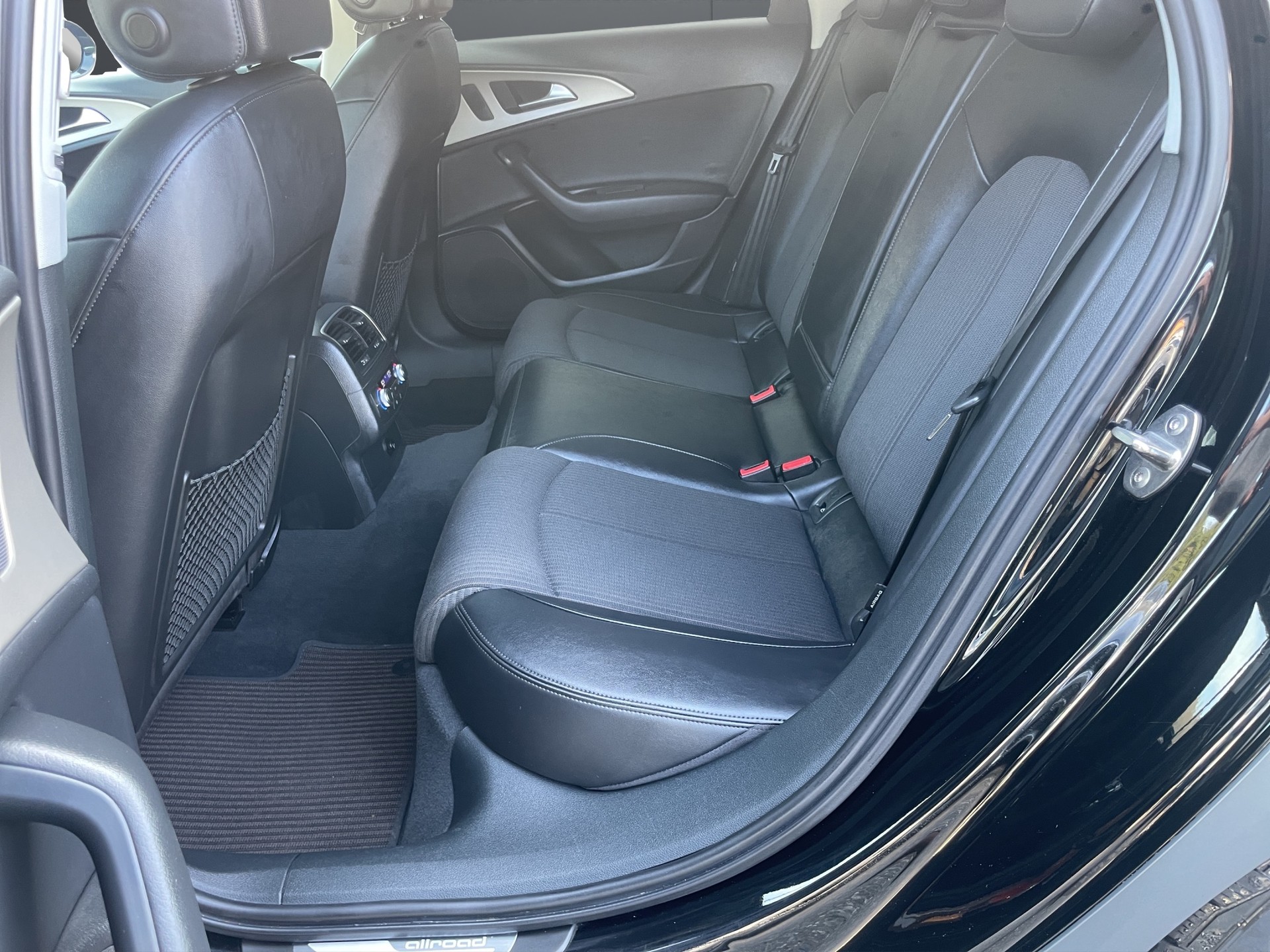 AUDI A6 allroad 3.0 TDI V6 quattro S-tronic-image-7