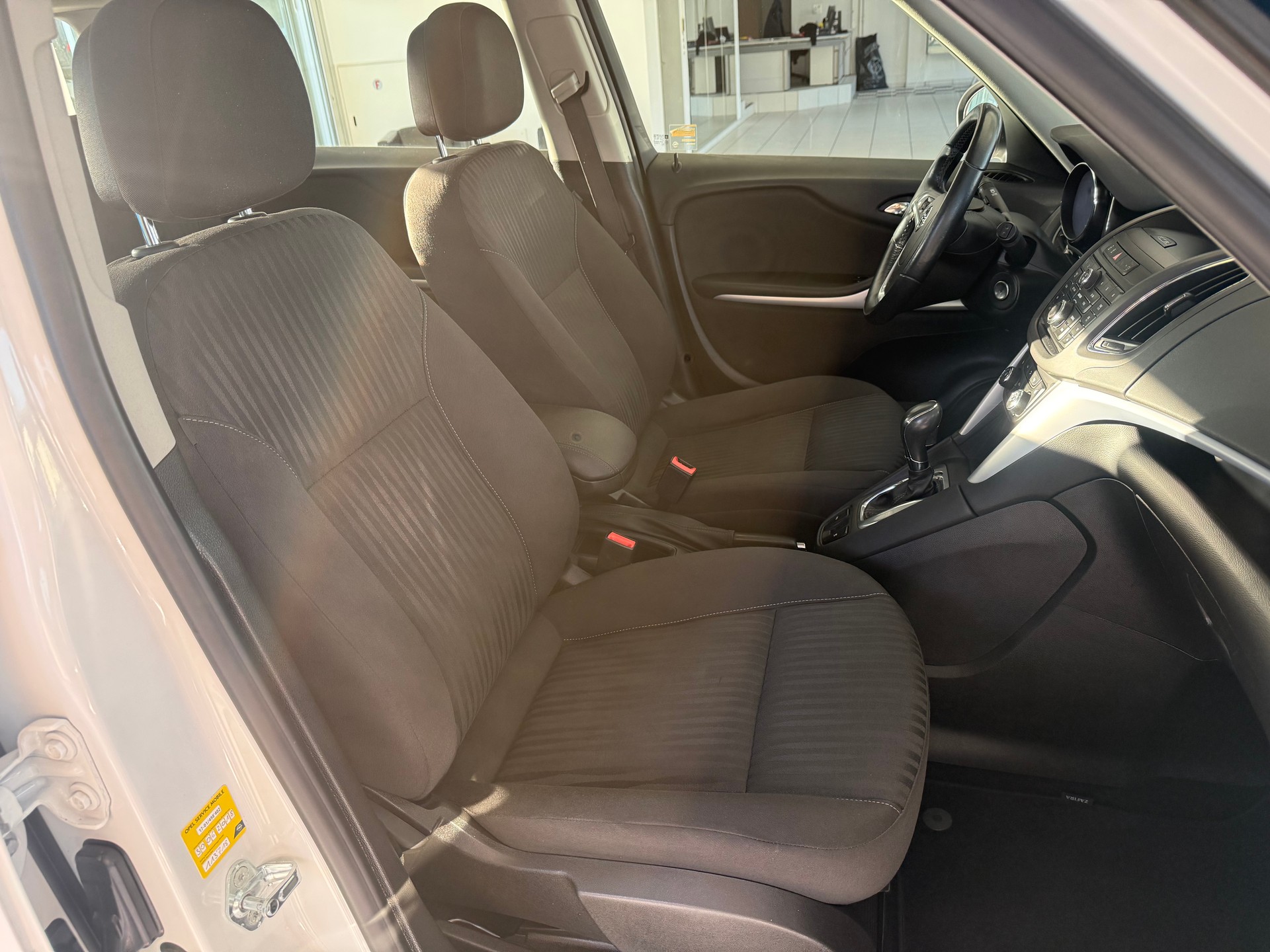OPEL Zafira Tourer 2.0 CDTi Enjoy Automatic-image-14
