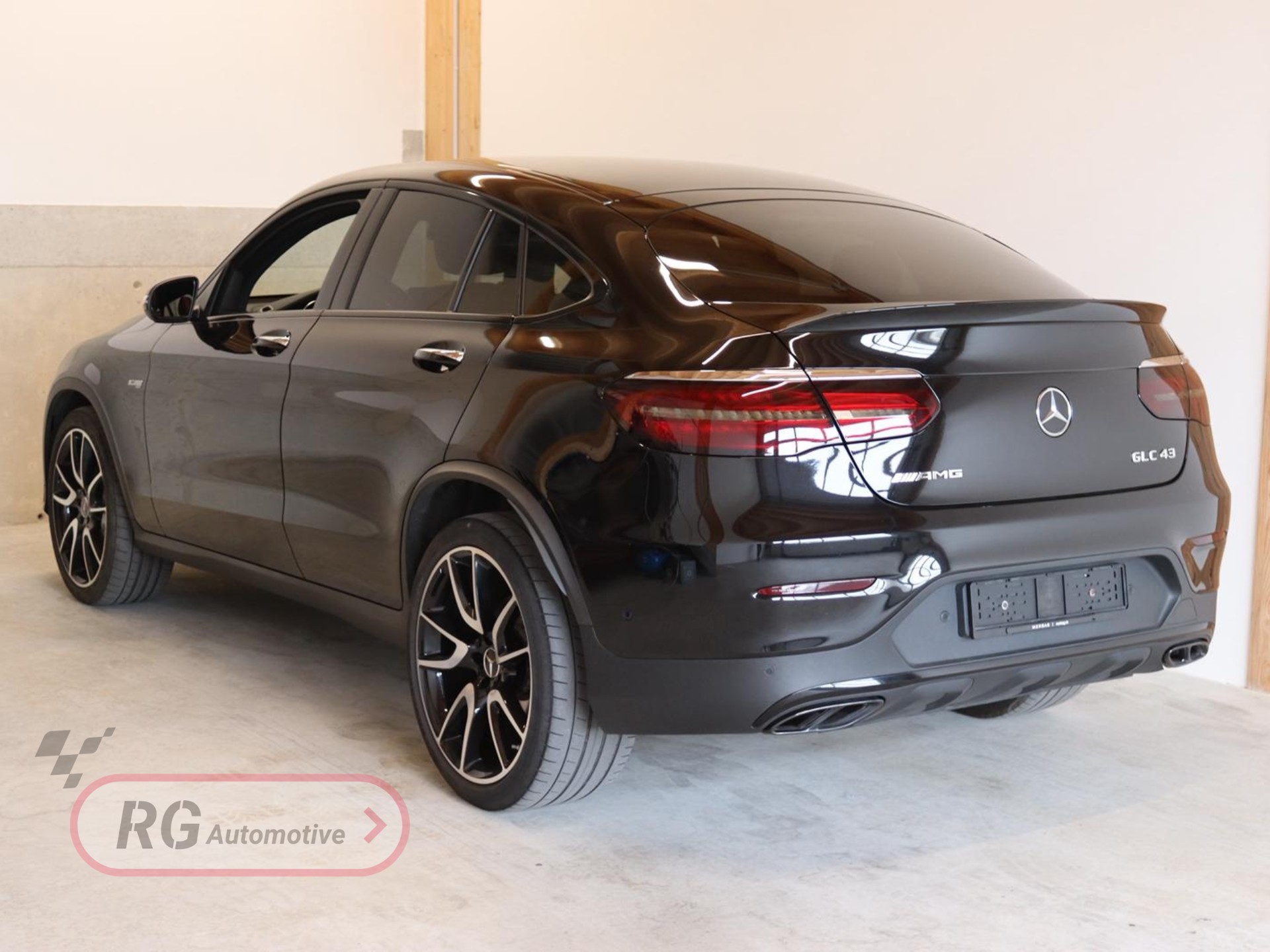 MERCEDES-BENZ GLC Coupé 43 AMG 4Matic 9G-Tronic-image-6