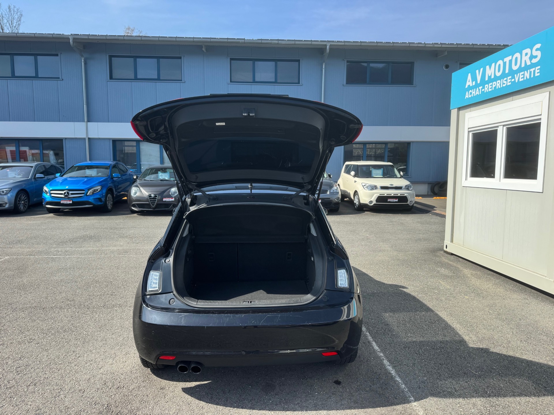 AUDI A1 Sportback 1.4 TFSI Attraction S-tronic-image-6