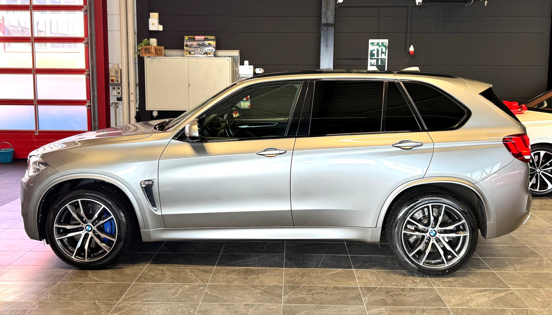 BMW X5M Steptronic-image-6