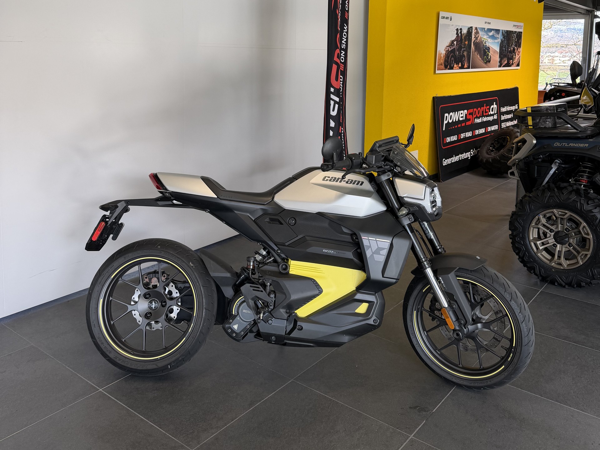 CAN-AM Pulse 73 35kW-showroom-element-2