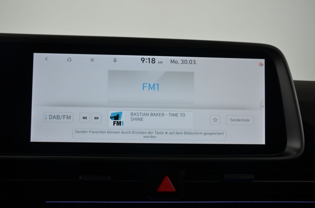 HYUNDAI Ioniq 6 Black Edition 4WD *Glasdach*-image-19