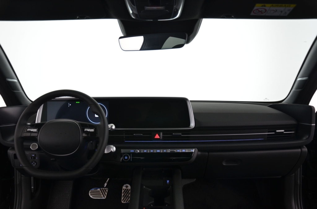 HYUNDAI Ioniq 6 Black Edition 4WD *Glasdach*-image-12