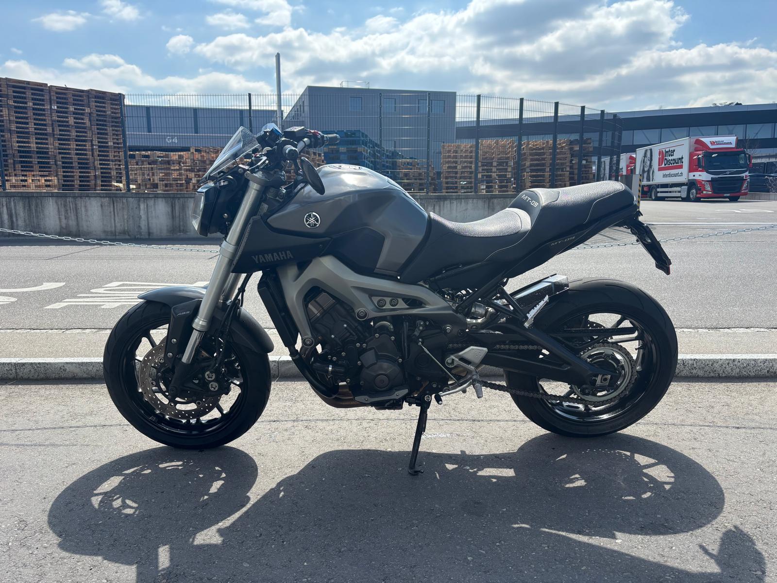 YAMAHA MT-09 ABS-image-0