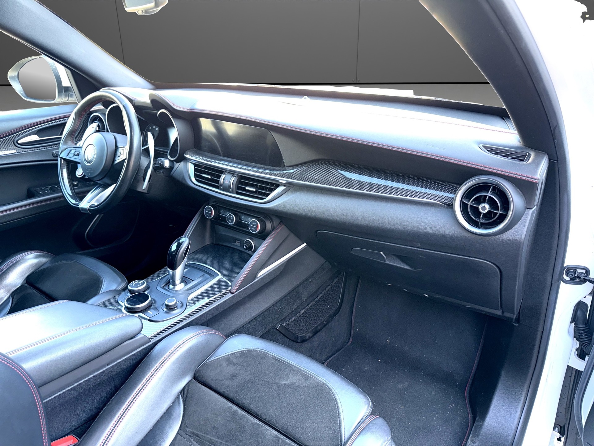 ALFA ROMEO Stelvio 2.9 V6 Q4 * 510 PS * Panoramadach * top gepflegt *-image-12