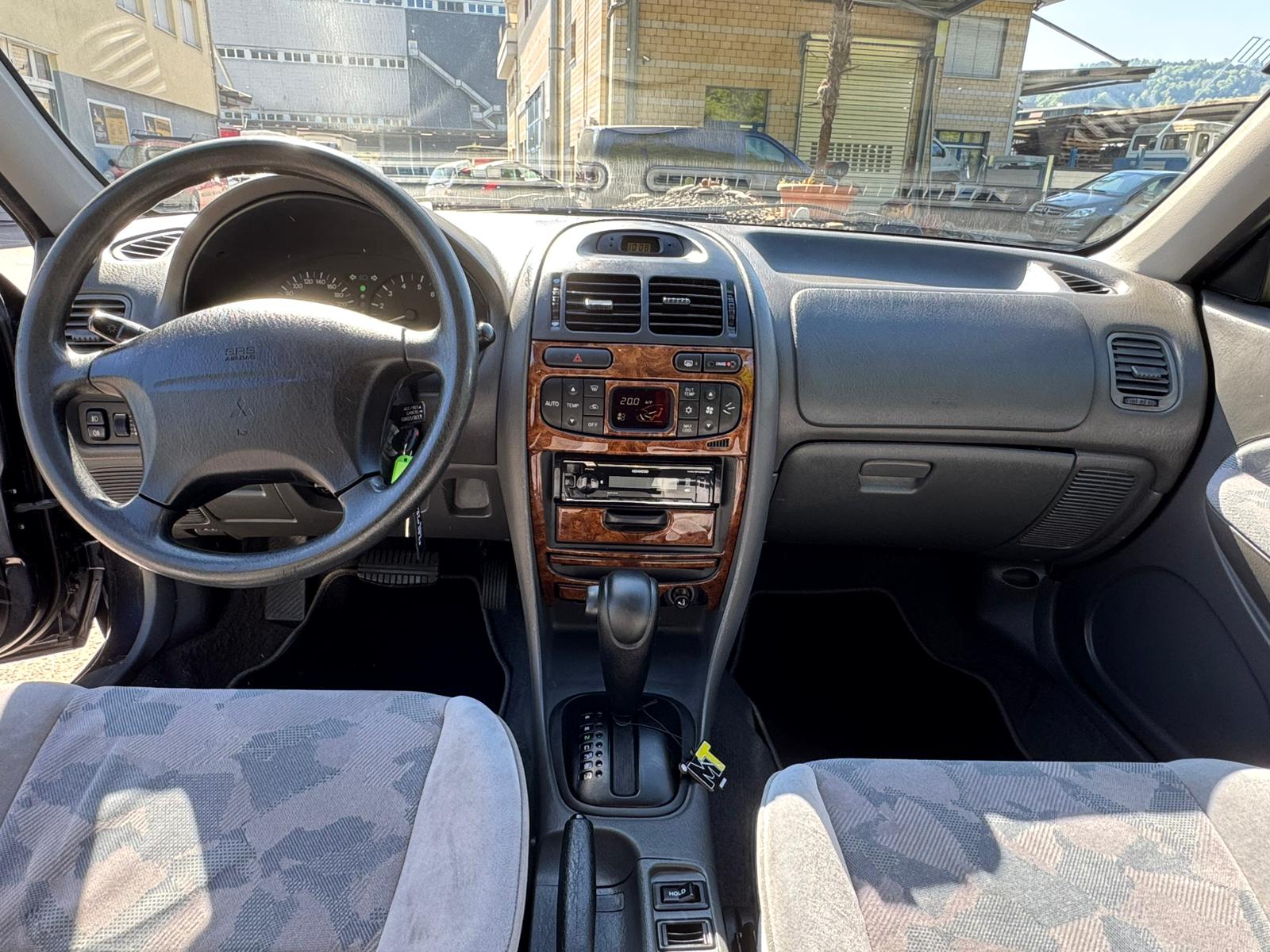MITSUBISHI Carisma 1.8 GLS A-image-6