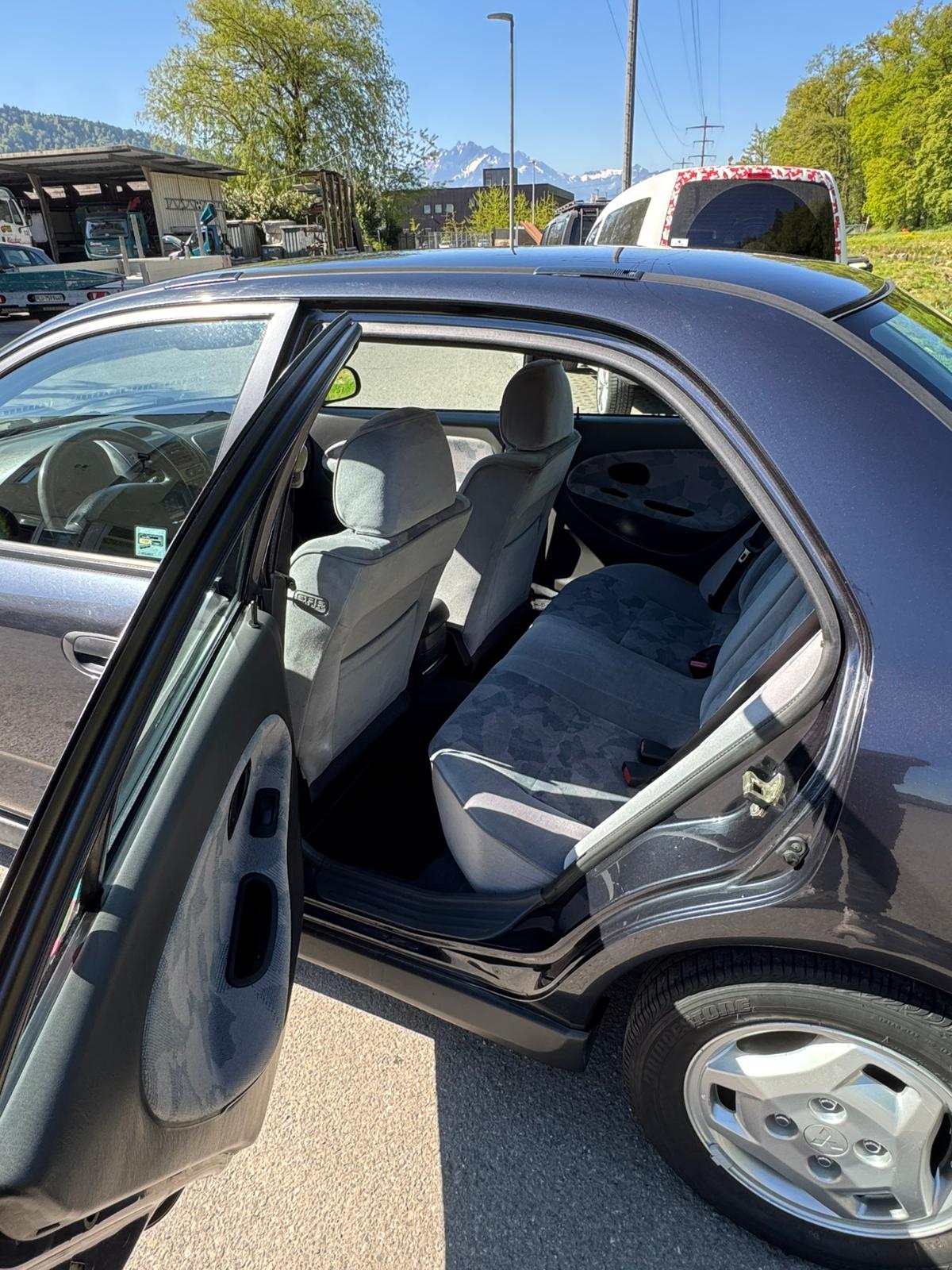 MITSUBISHI Carisma 1.8 GLS A-image-9