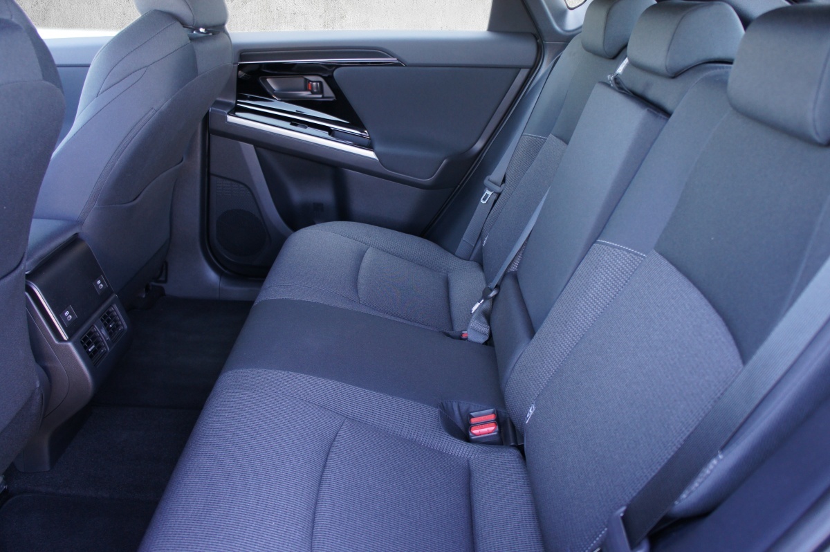TOYOTA bZ4X Trend 71,4 kWh 2WD-image-9