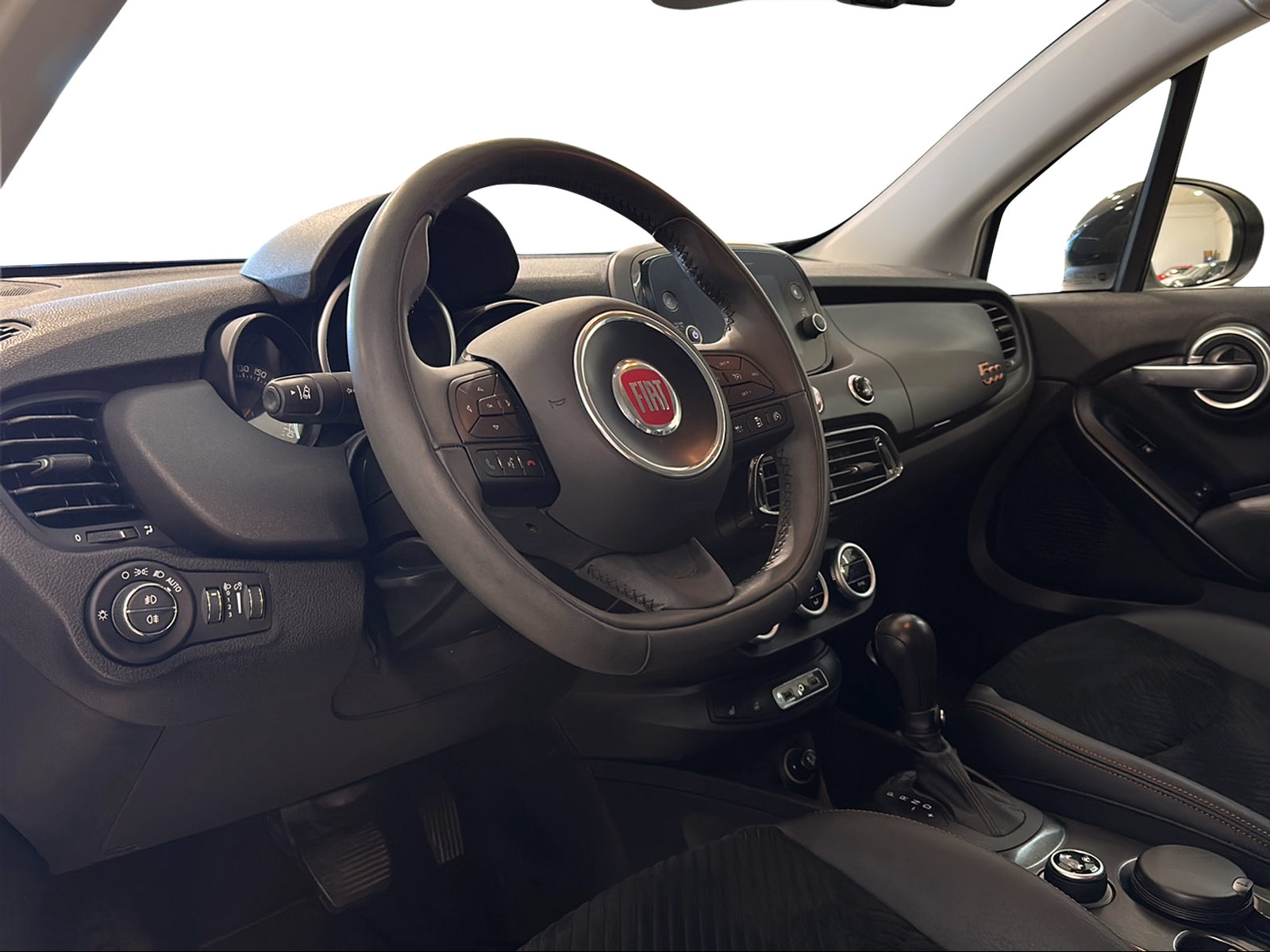 FIAT 500X 1.4T Xcite S 4x4 Automatic-showroom-element-1