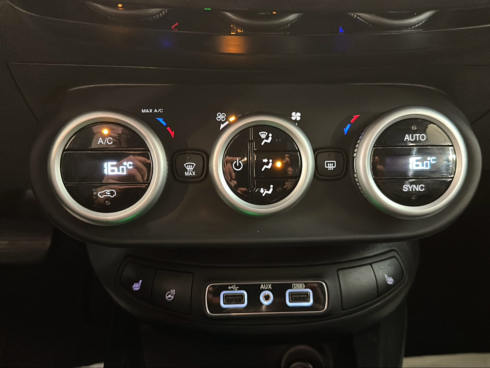 FIAT 500X 1.4T Xcite S 4x4 Automatic-image-21