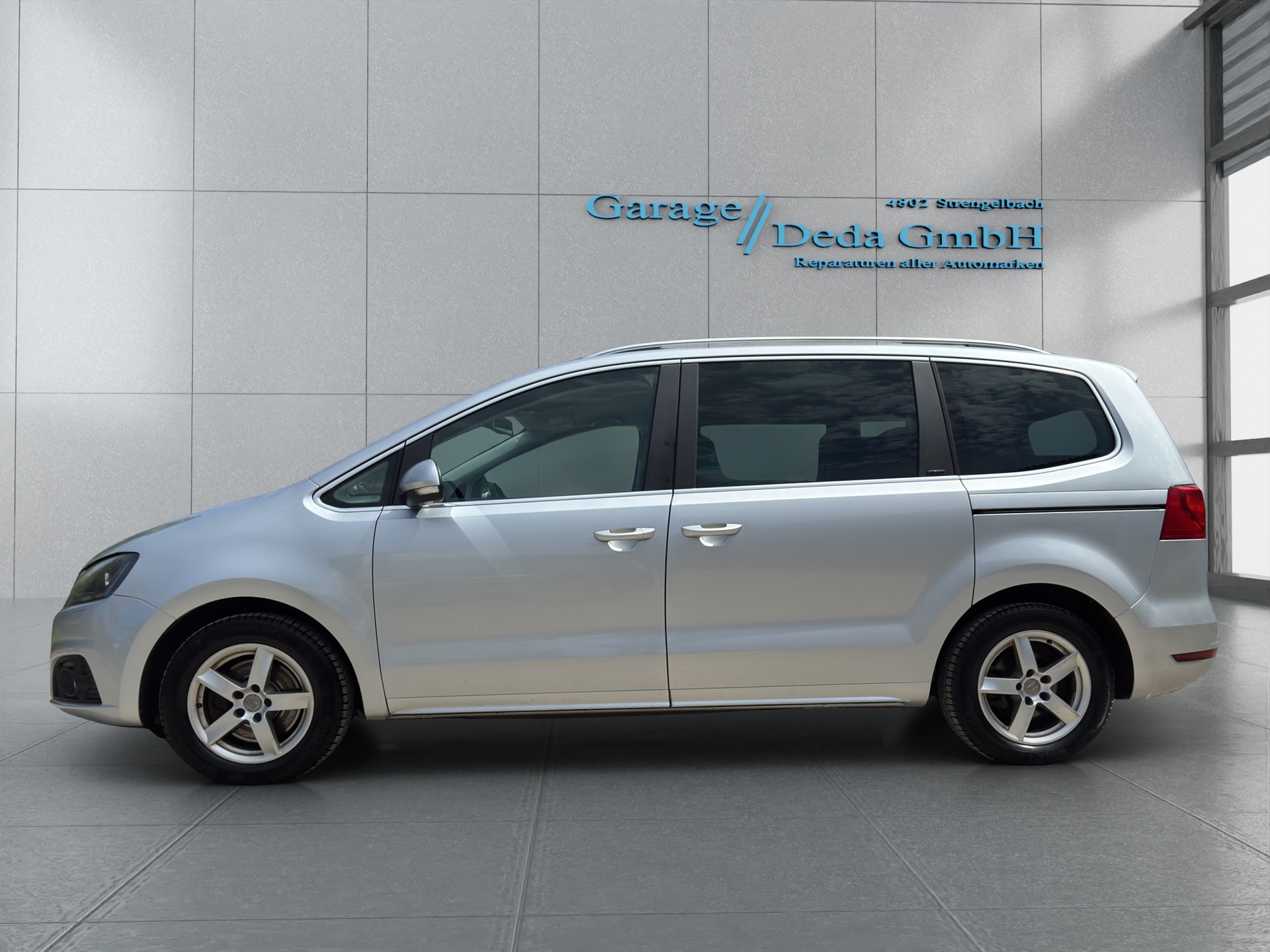 SEAT Alhambra 2.0 TDI ITECH 4x4 7 PLÄTZER-image-2