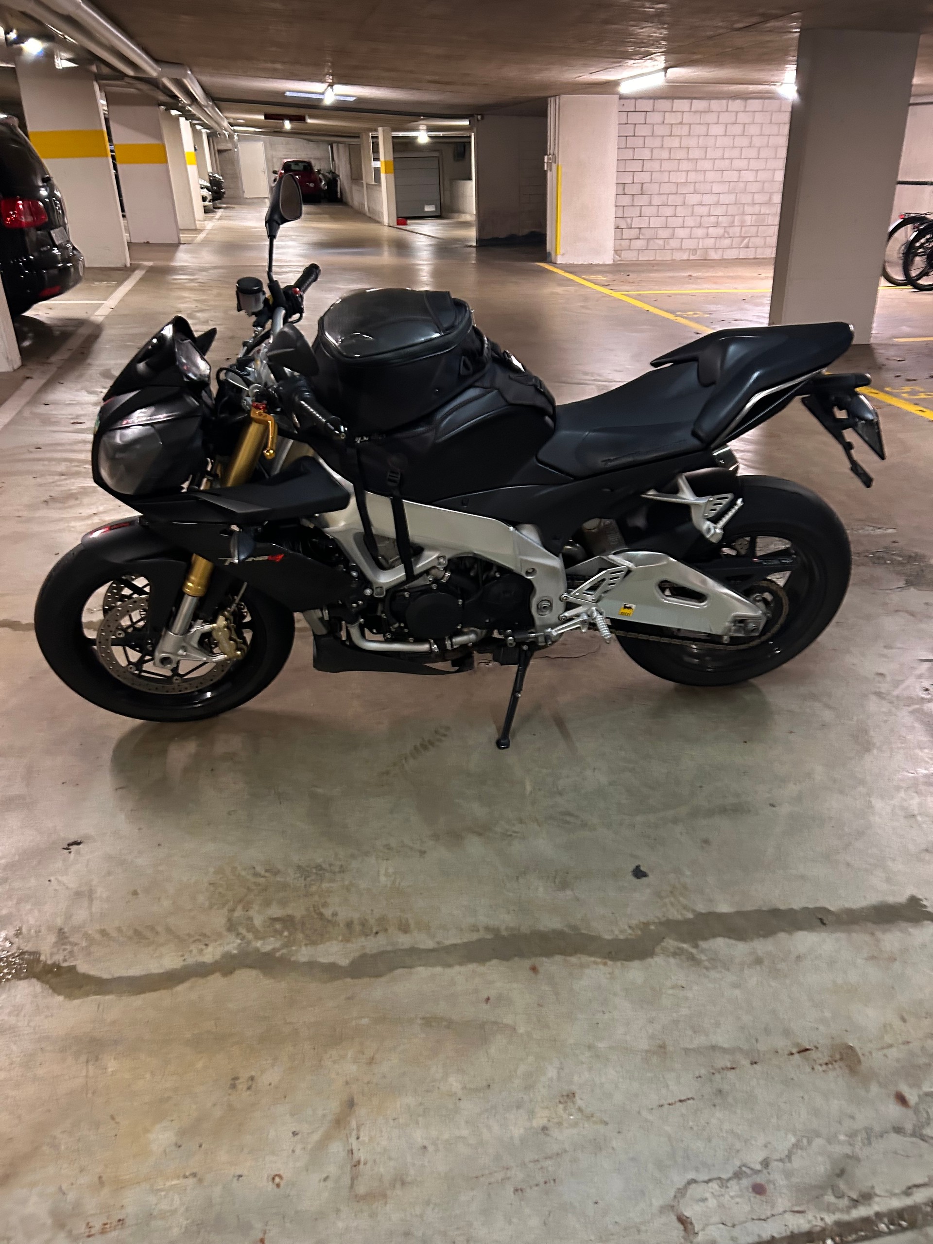 APRILIA Tuono-image-0