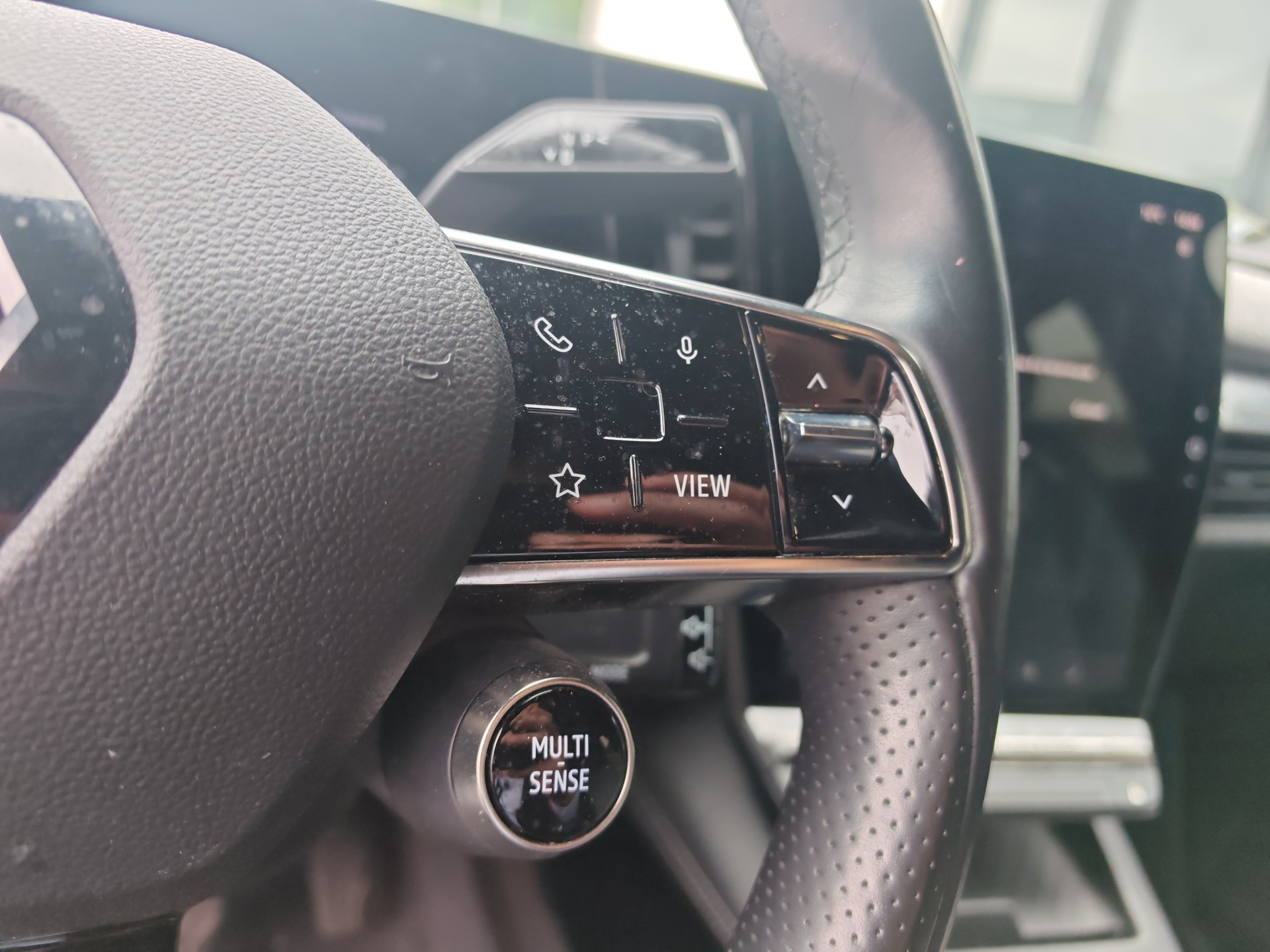 RENAULT Mégane E-TECH EV60 Techno-image-18